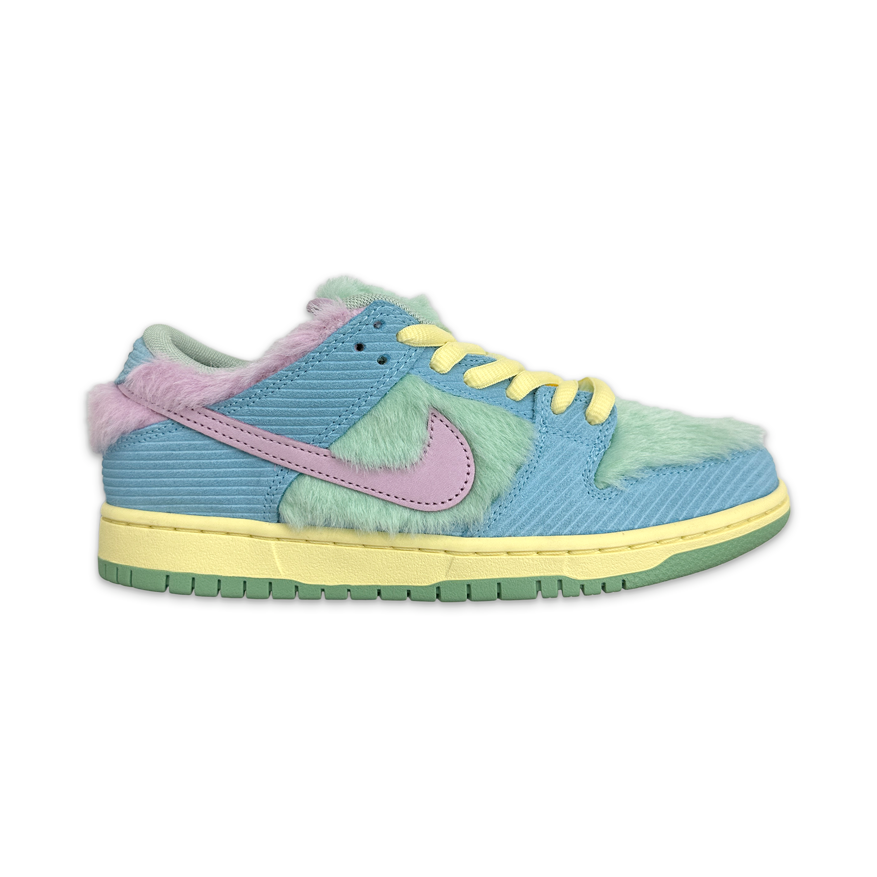 Request, Nike SB Dunk Low "Verdy"