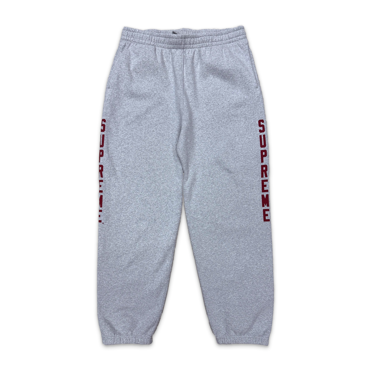 Supreme, Washed Logo Sweatpants "Heather Grey" (FW26)