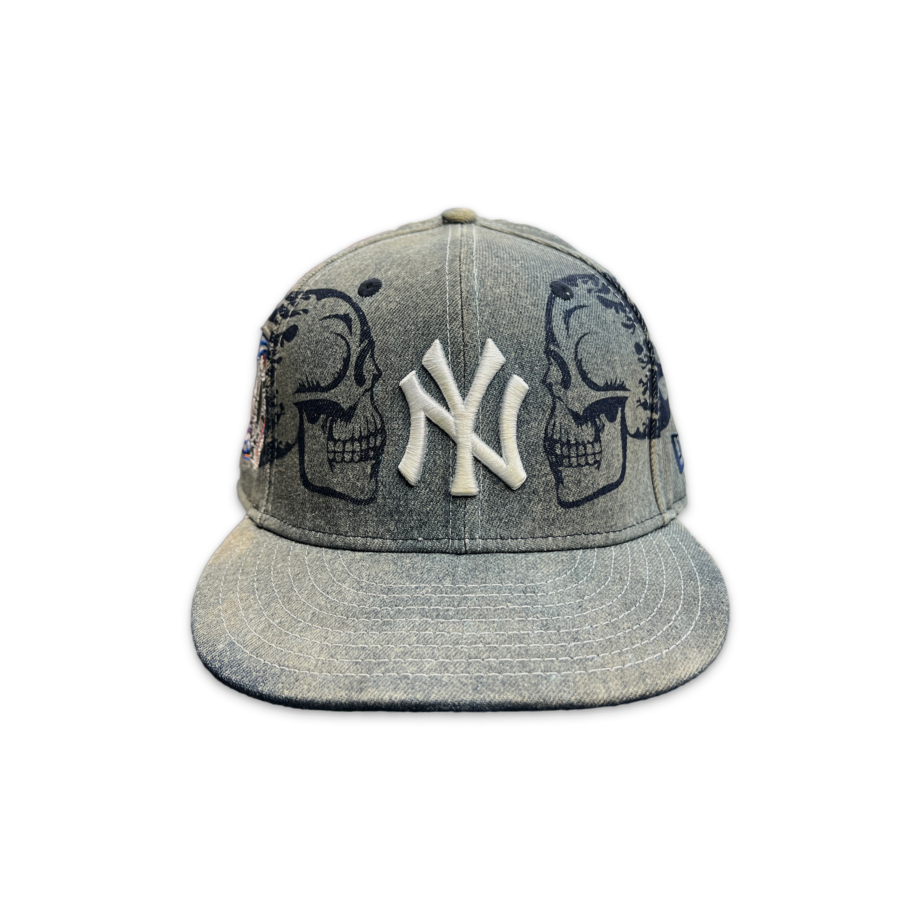 MAXXX, New York Yankees Flame Skull Fitted "Denim"