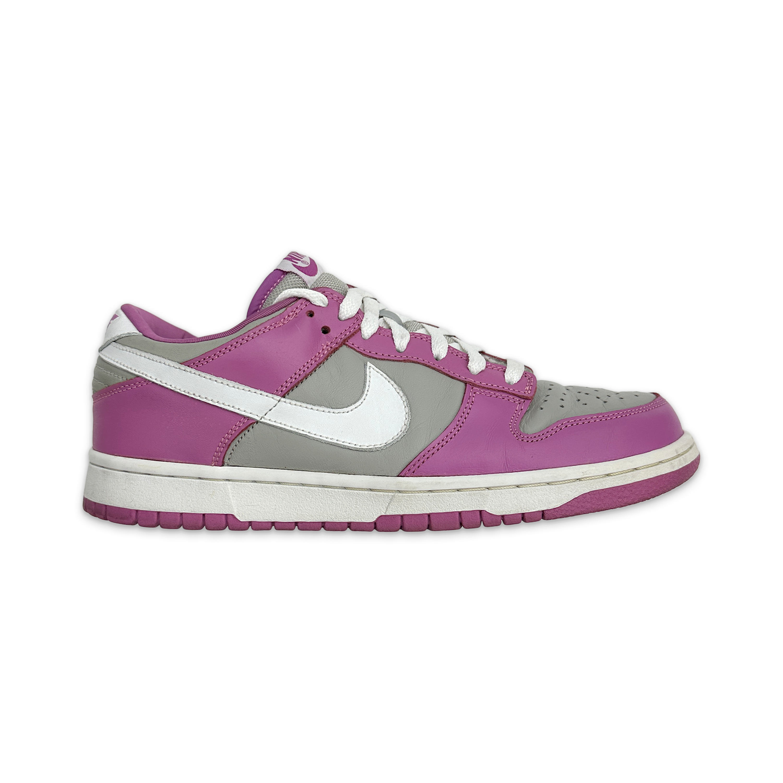 Request, Nike Dunk Low Pro "Viola 2002" (W)