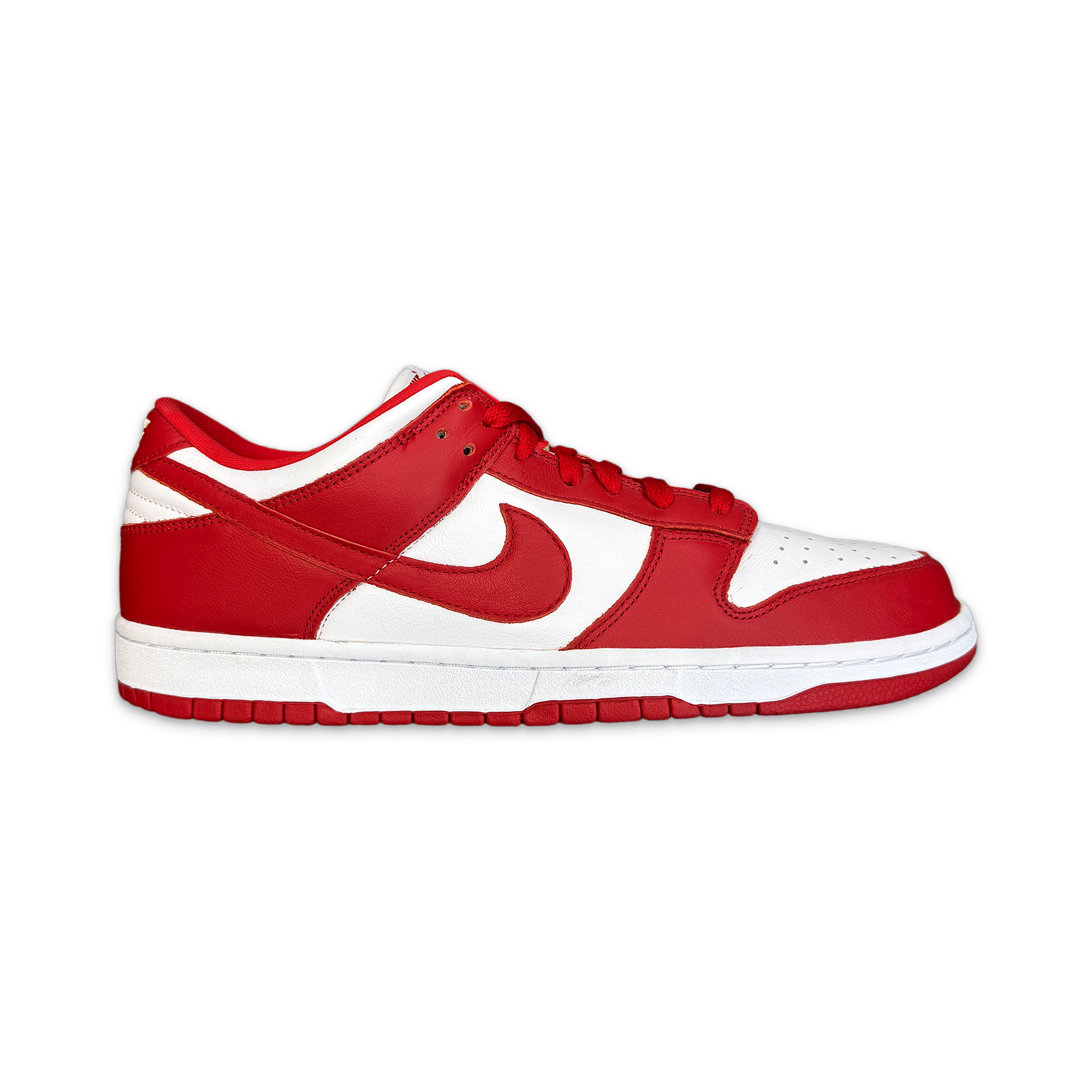 Nike, Dunk Low “University Red”