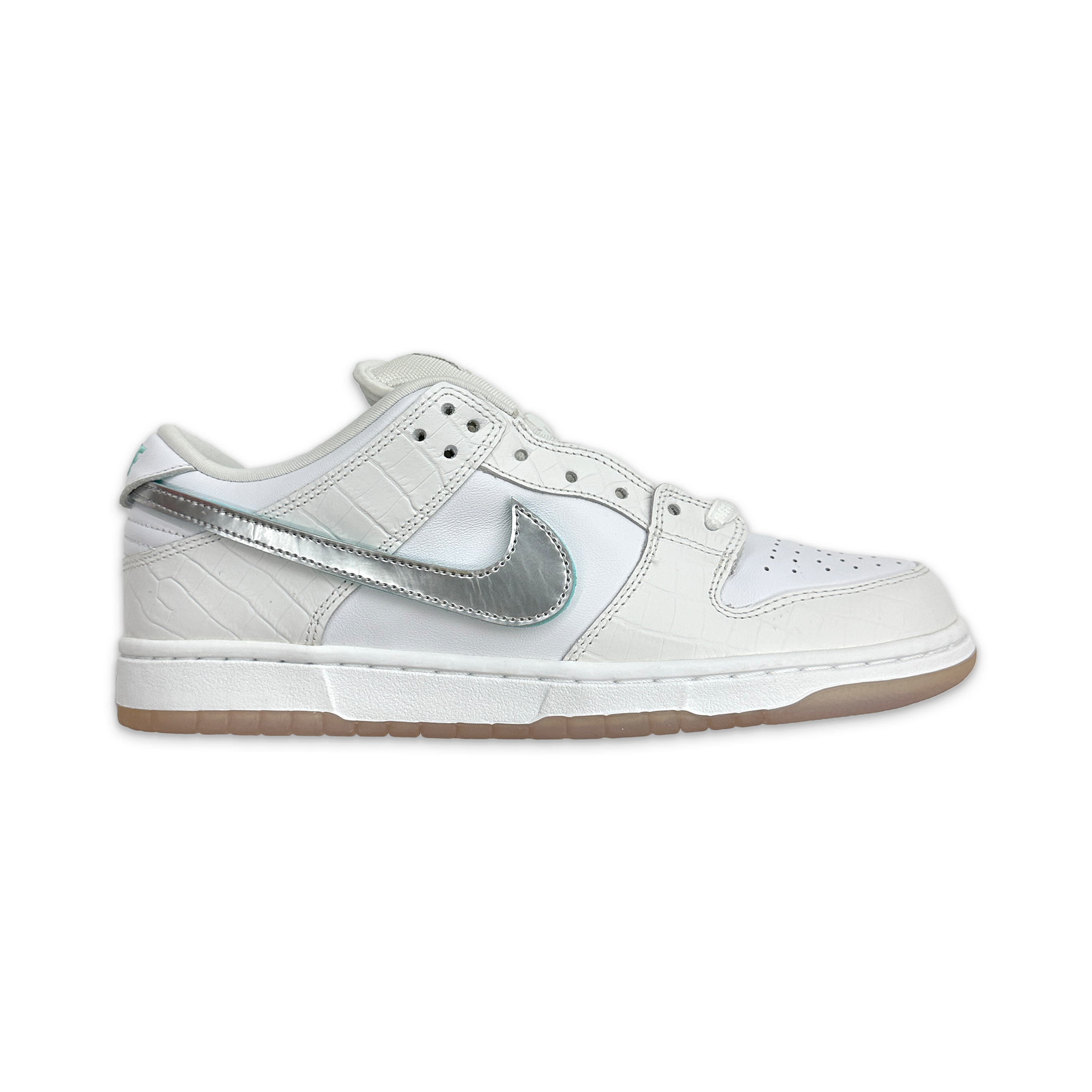 SB Dunk Low X Diamond Supply "White Diamond"