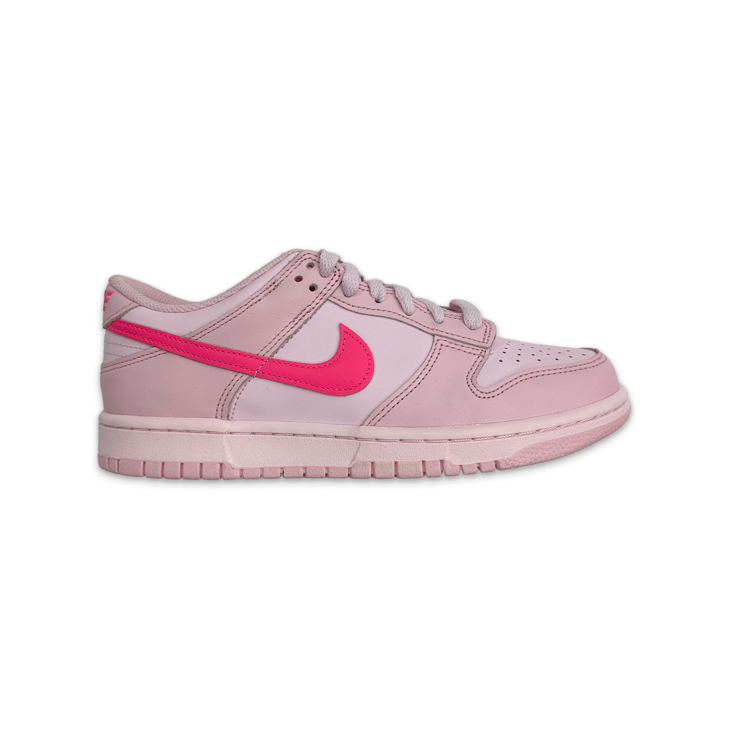 Request, Nike Dunk Low "Triple Pink" (GS)