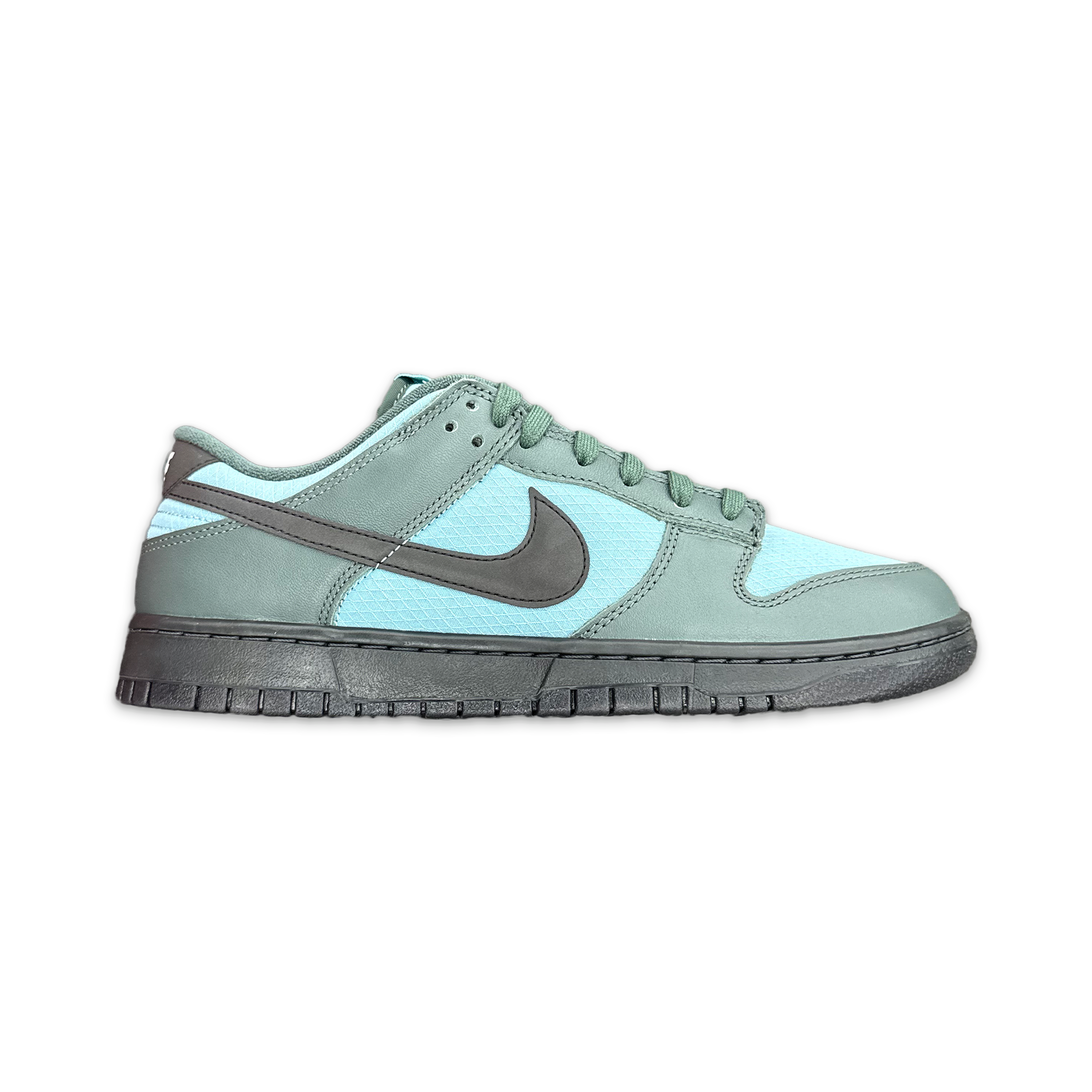 Request, Nike Dunk Low Retro SE "Vintage Green Denim Turquoise Anthracite Black"