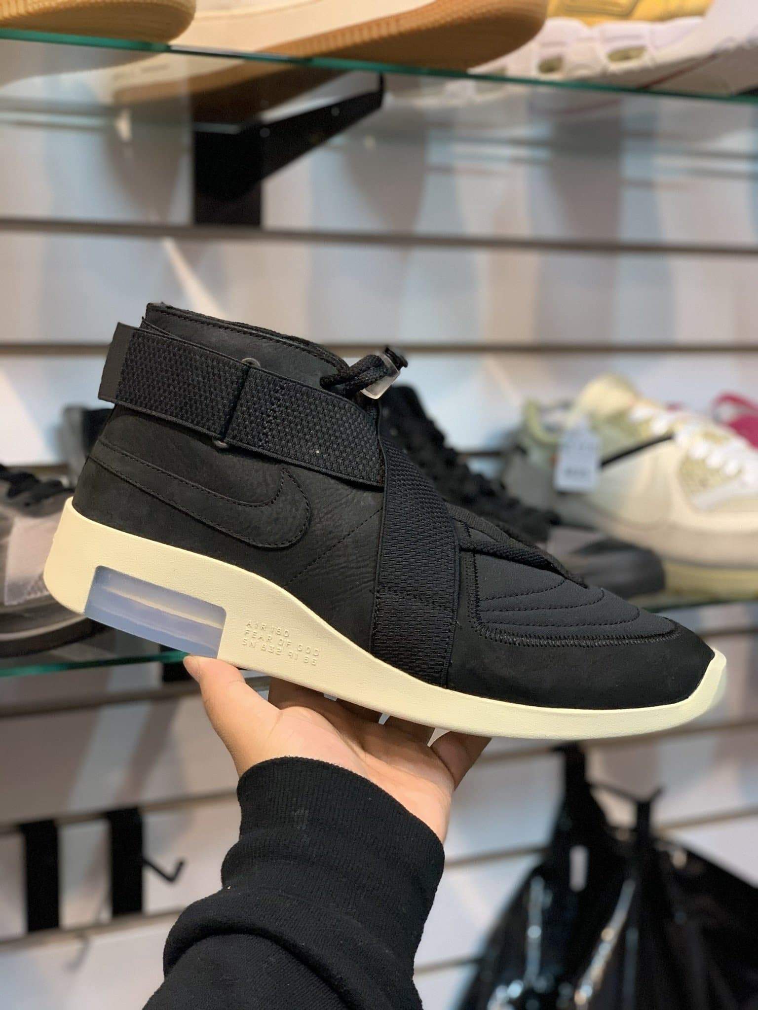 Air Fear of God Raid “Black”