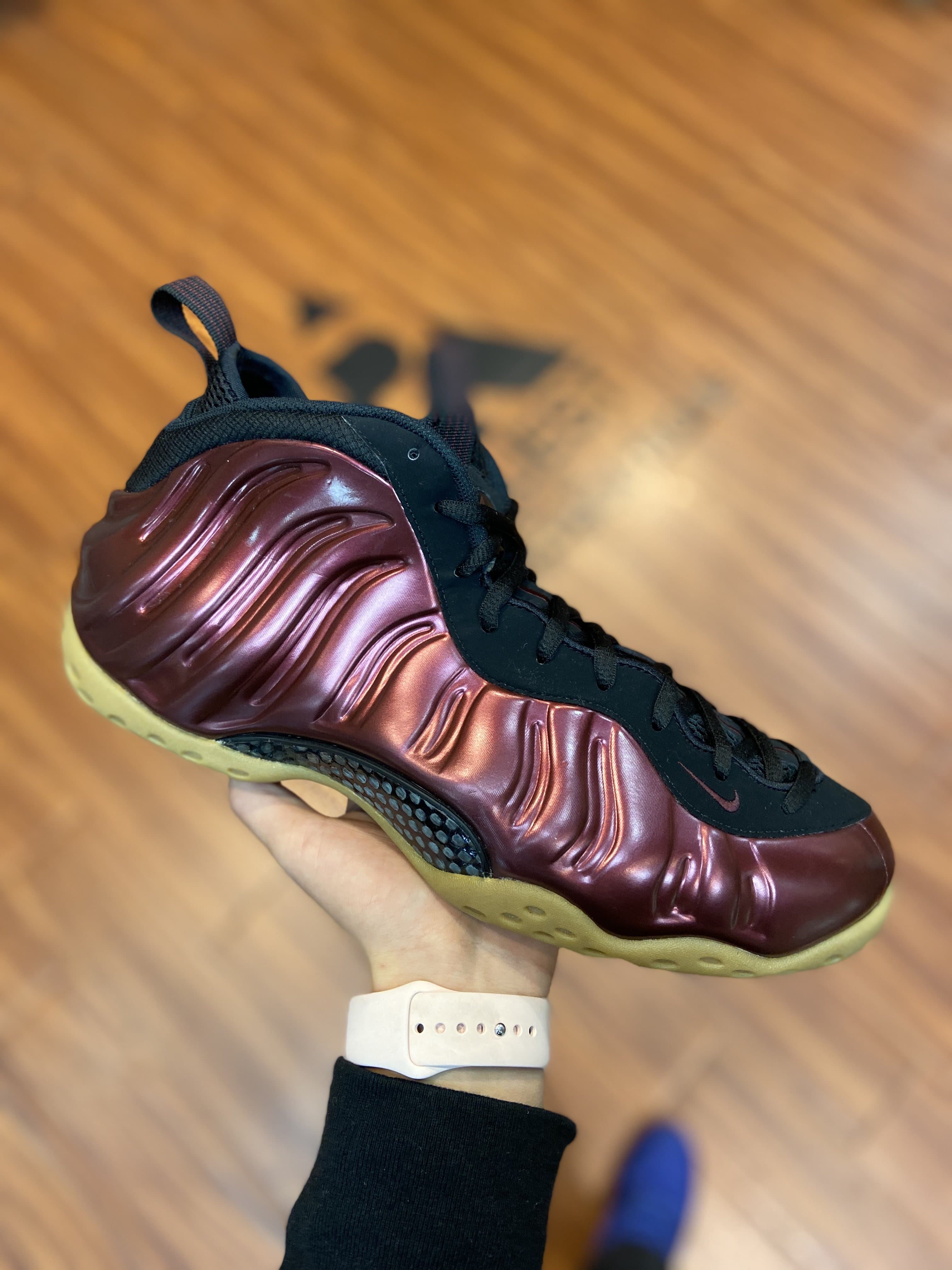 Air Foamposite One “Maroon”