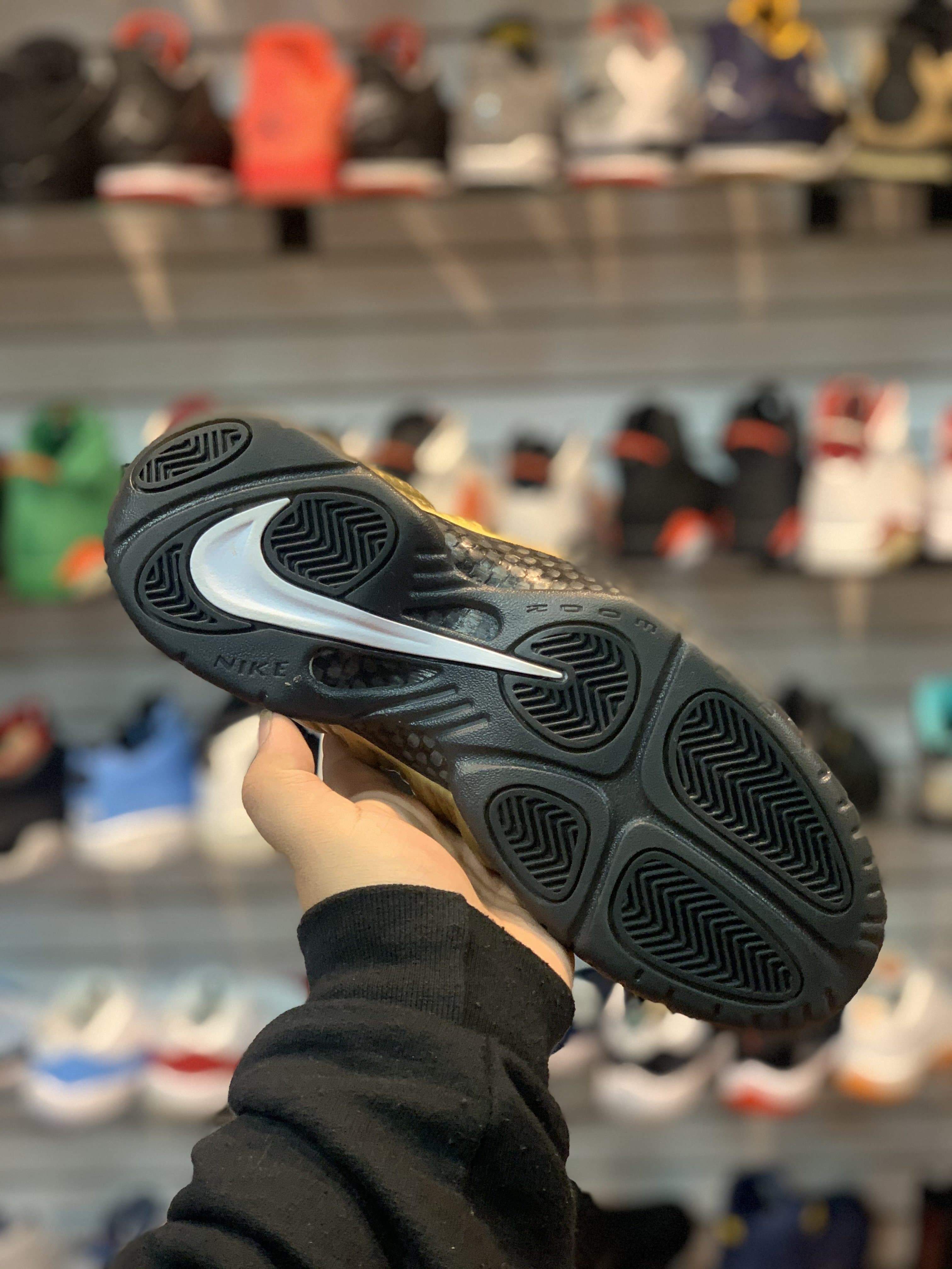 Air Foamposite Pro “Metallic Gold”