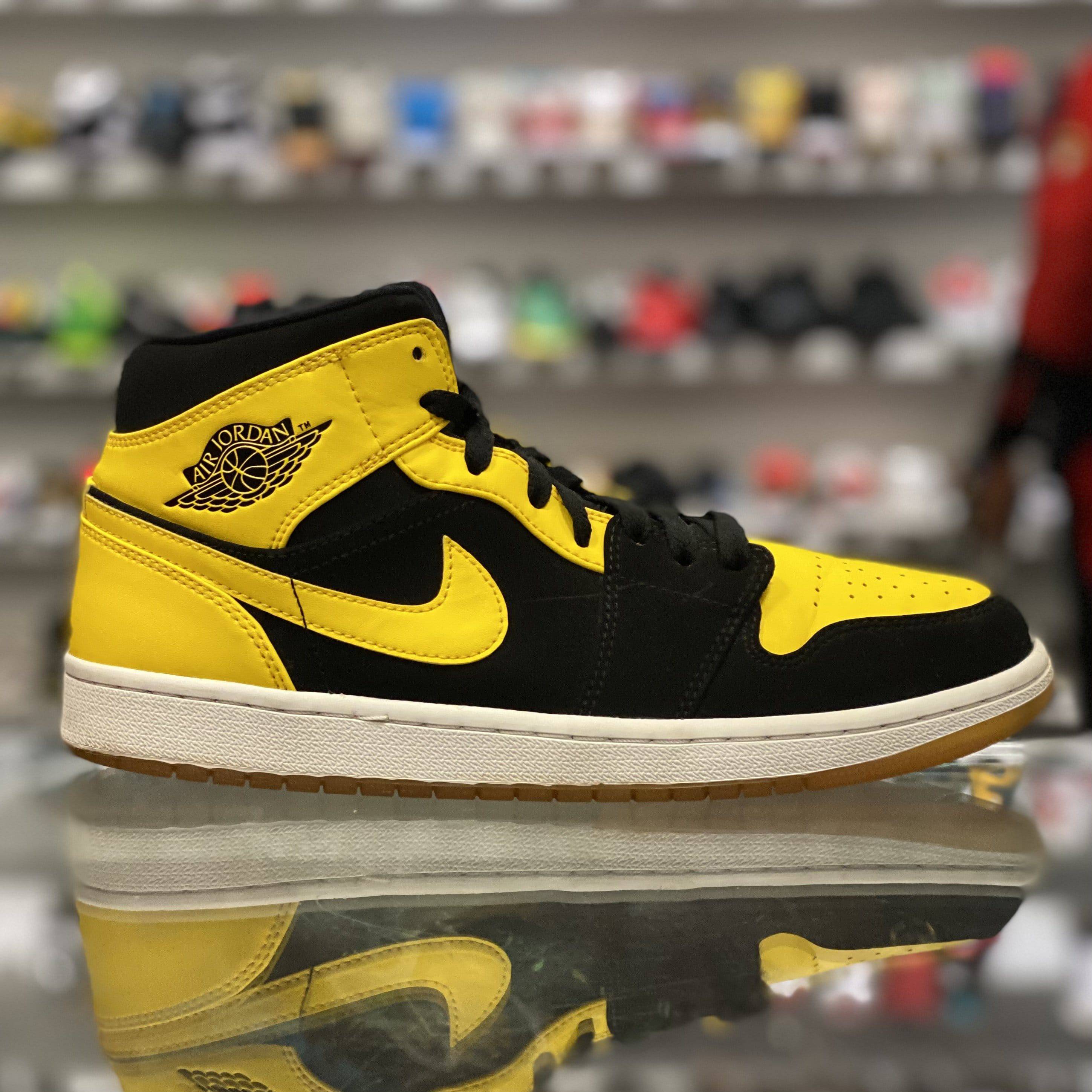 Air Jordan 1 Retro Mid “New Love 2017”