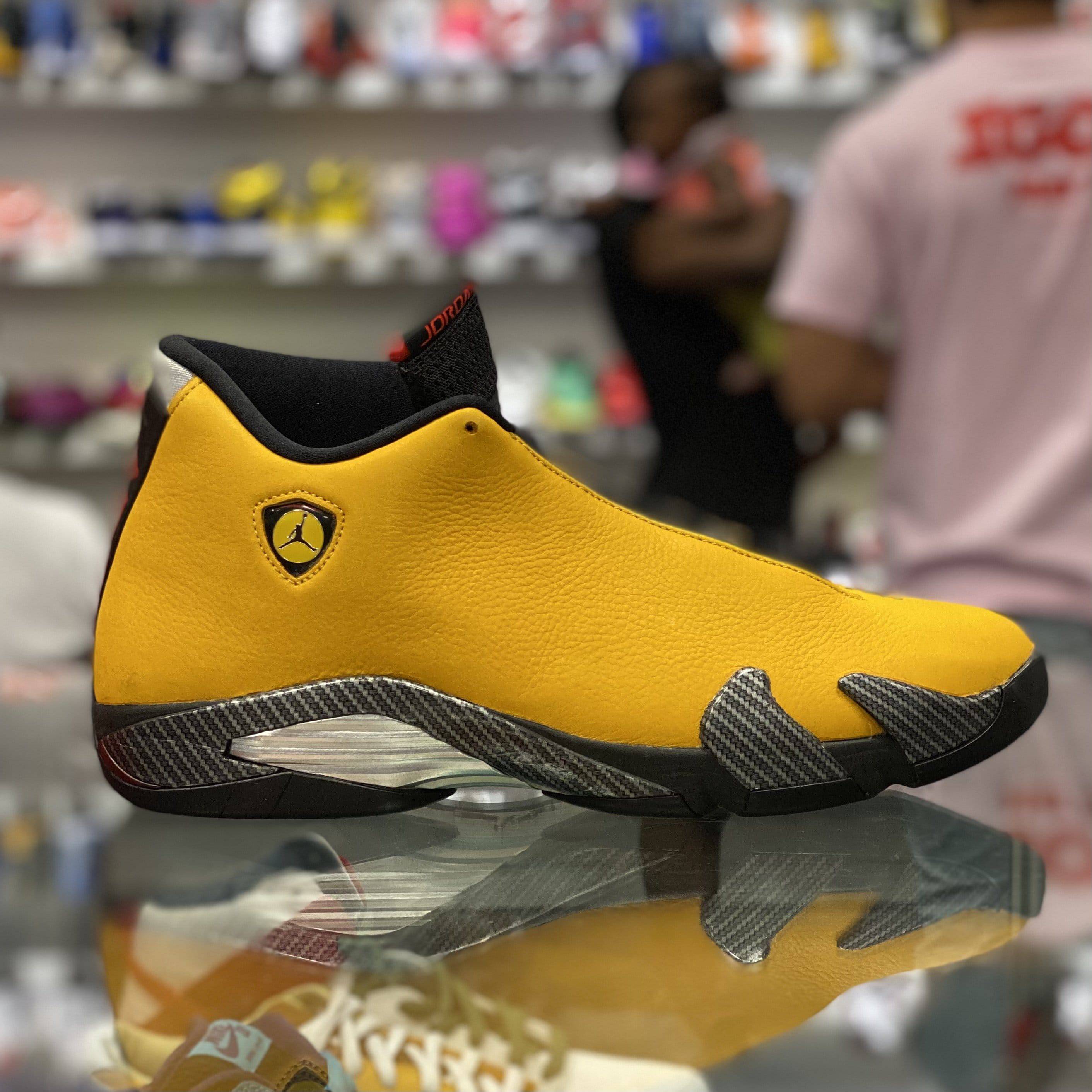 Air Jordan 14 Retro “University Gold”
