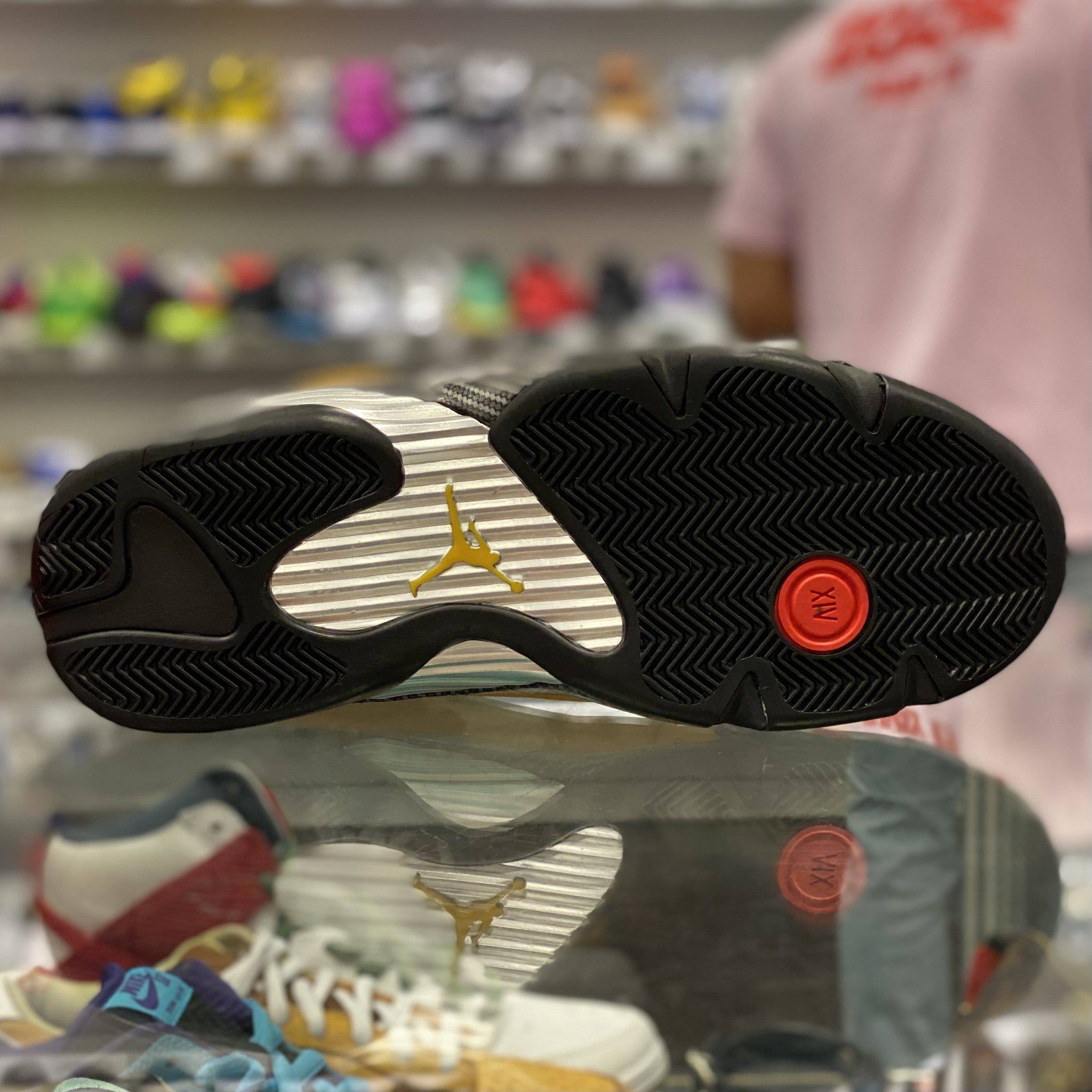 Air Jordan 14 Retro “University Gold”