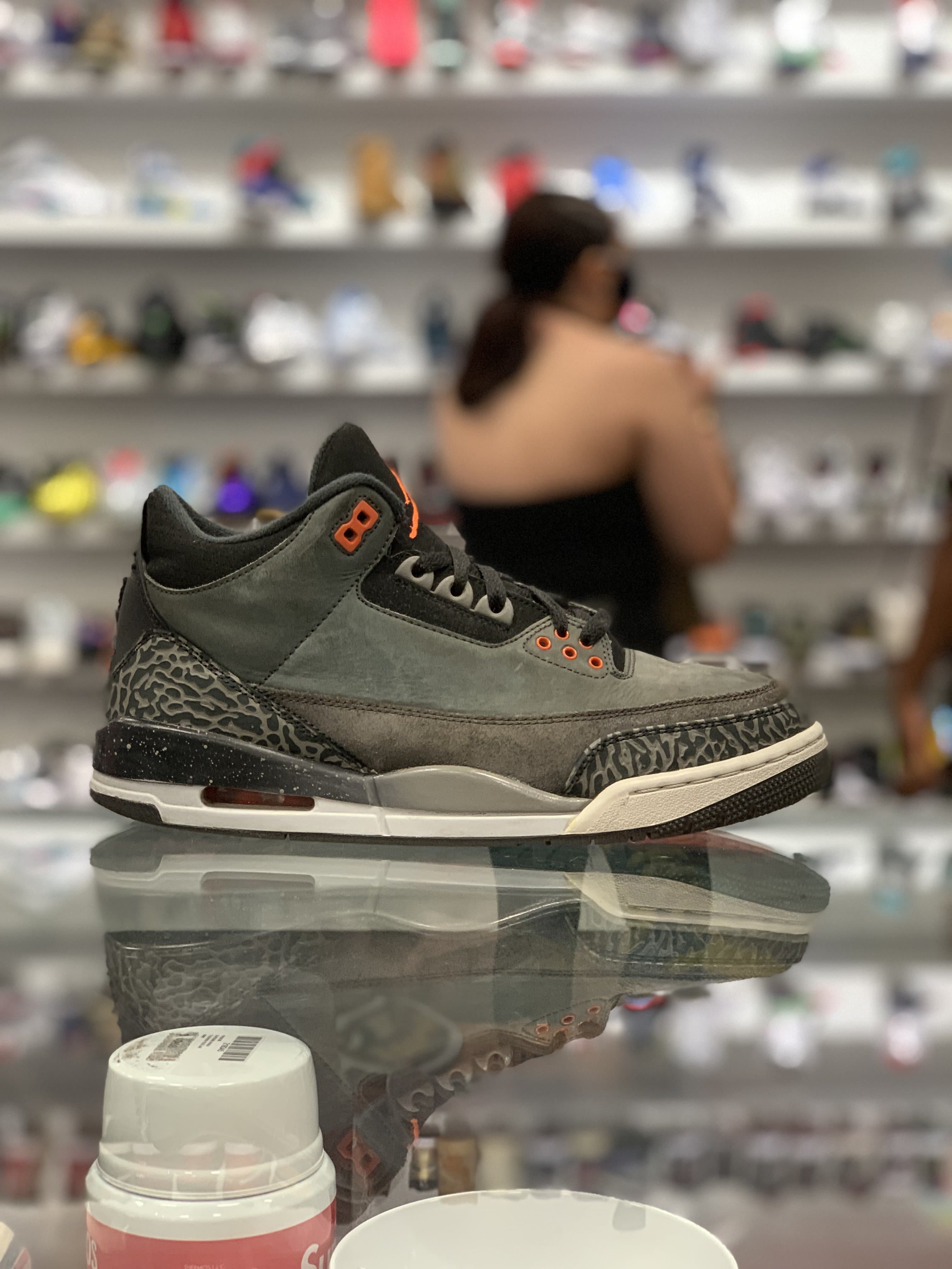 Air Jordan 3 Retro “Fear”