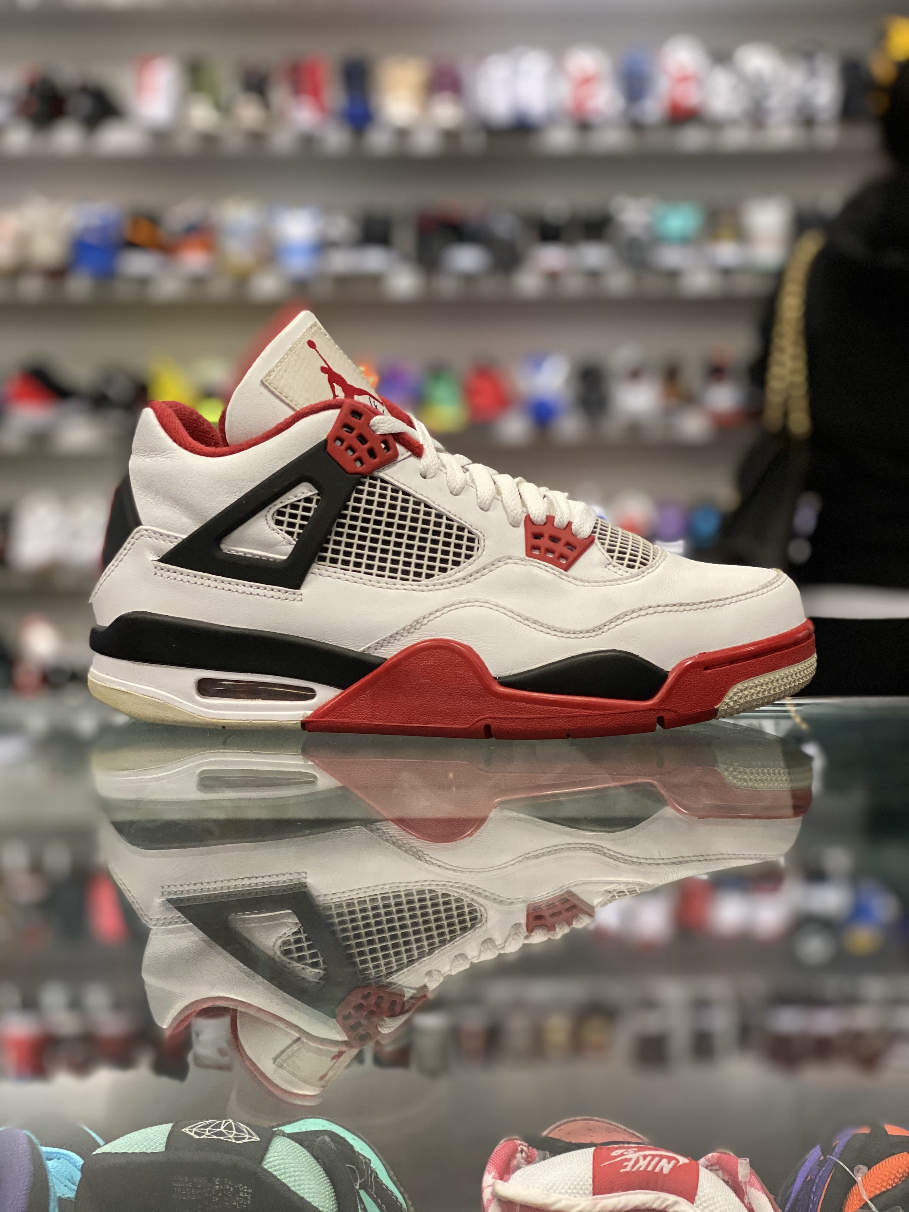 Air Jordan 4 Retro “Fire Red”