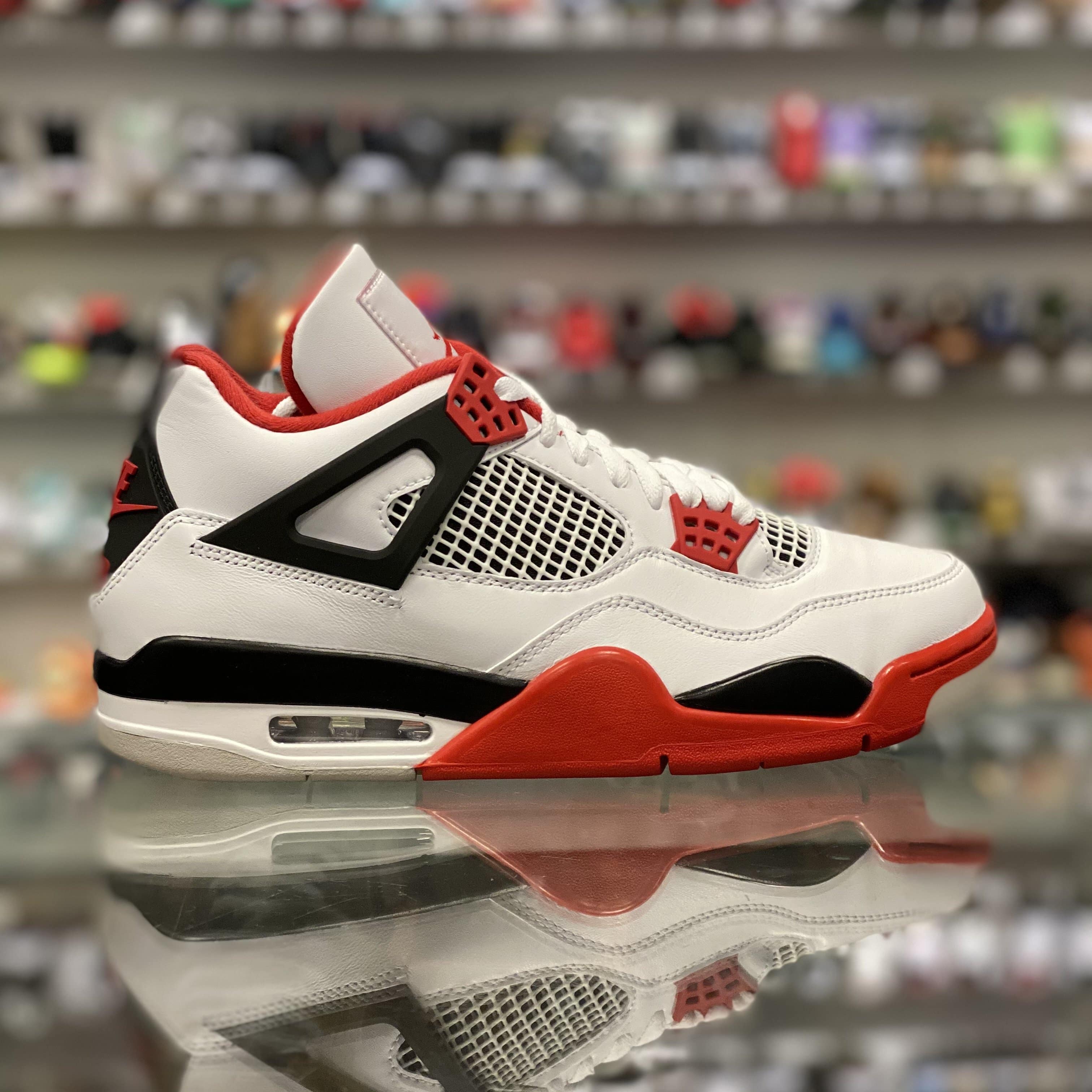 Air Jordan 4 Retro “Fire Red”