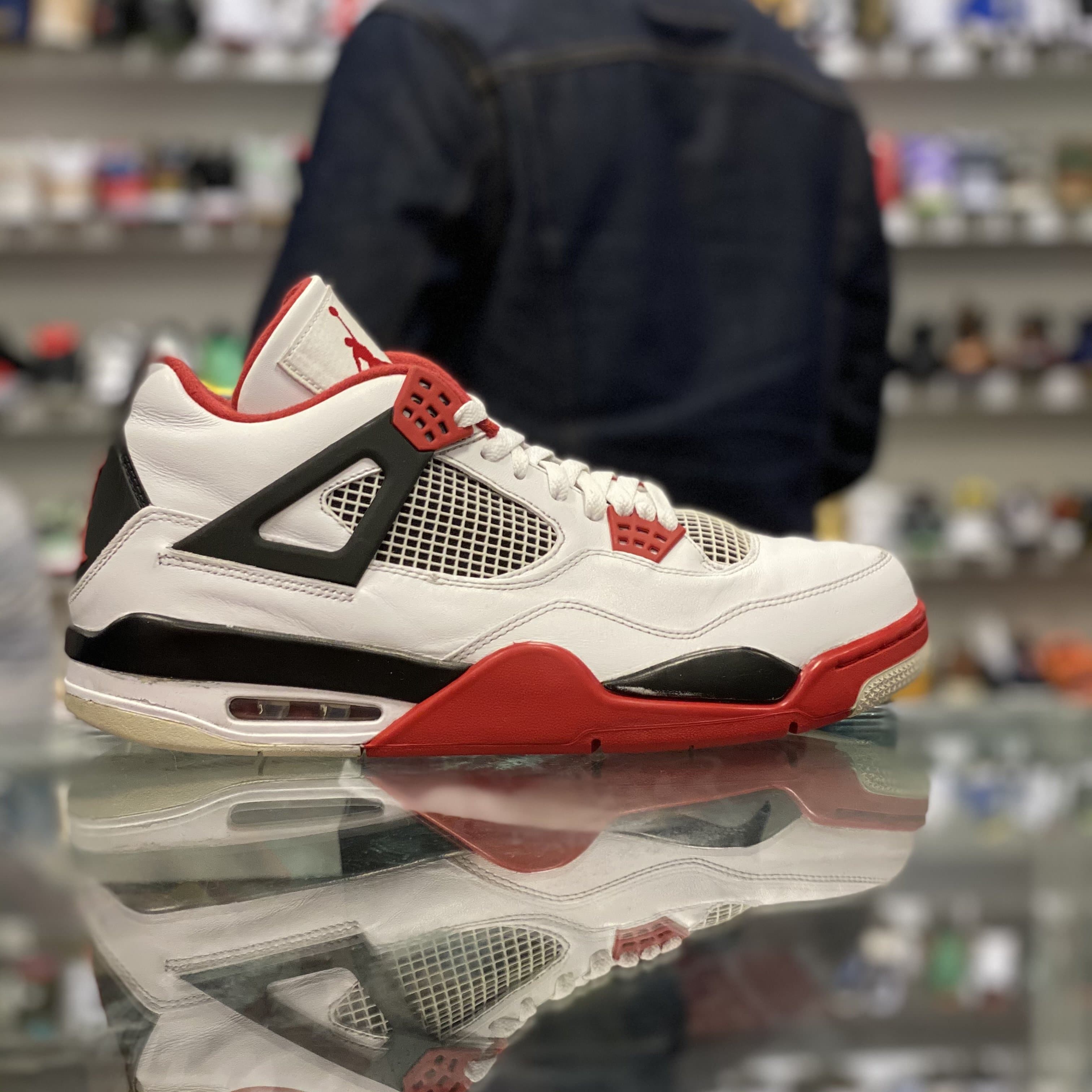 Air Jordan 4 Retro “Fire Red”
