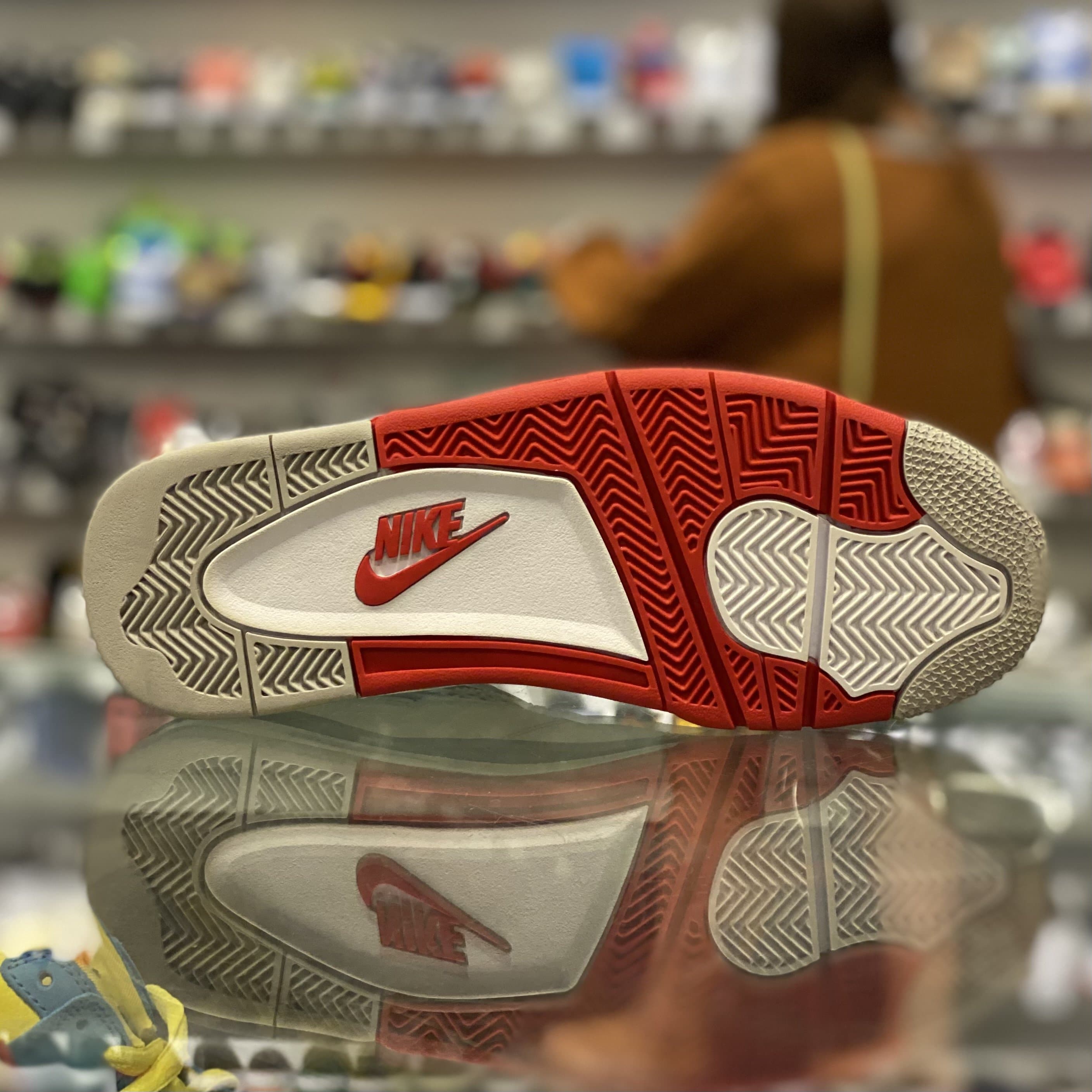 Air Jordan 4 Retro “Fire Red”