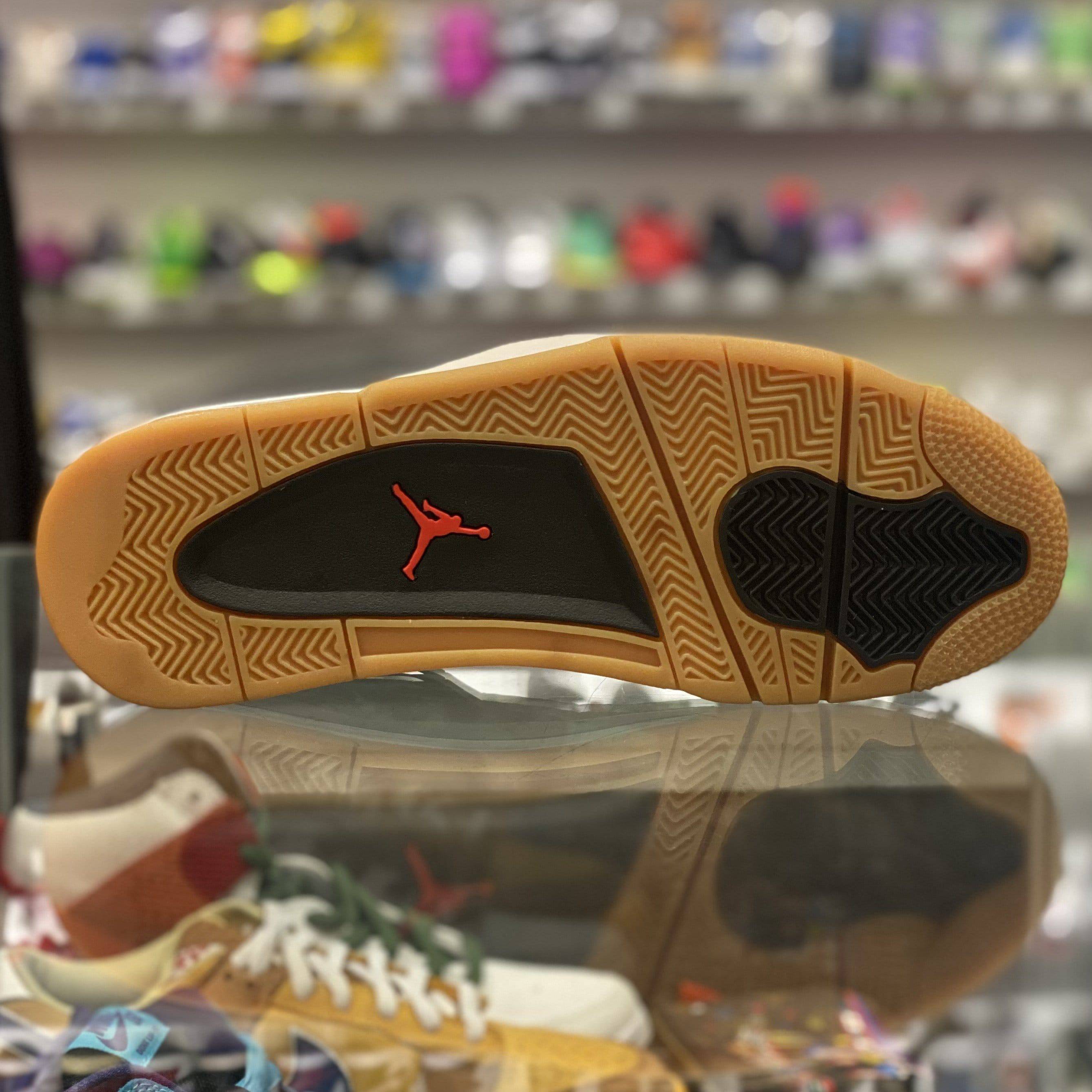 Air Jordan 4 Retro “Laser Black Gum”