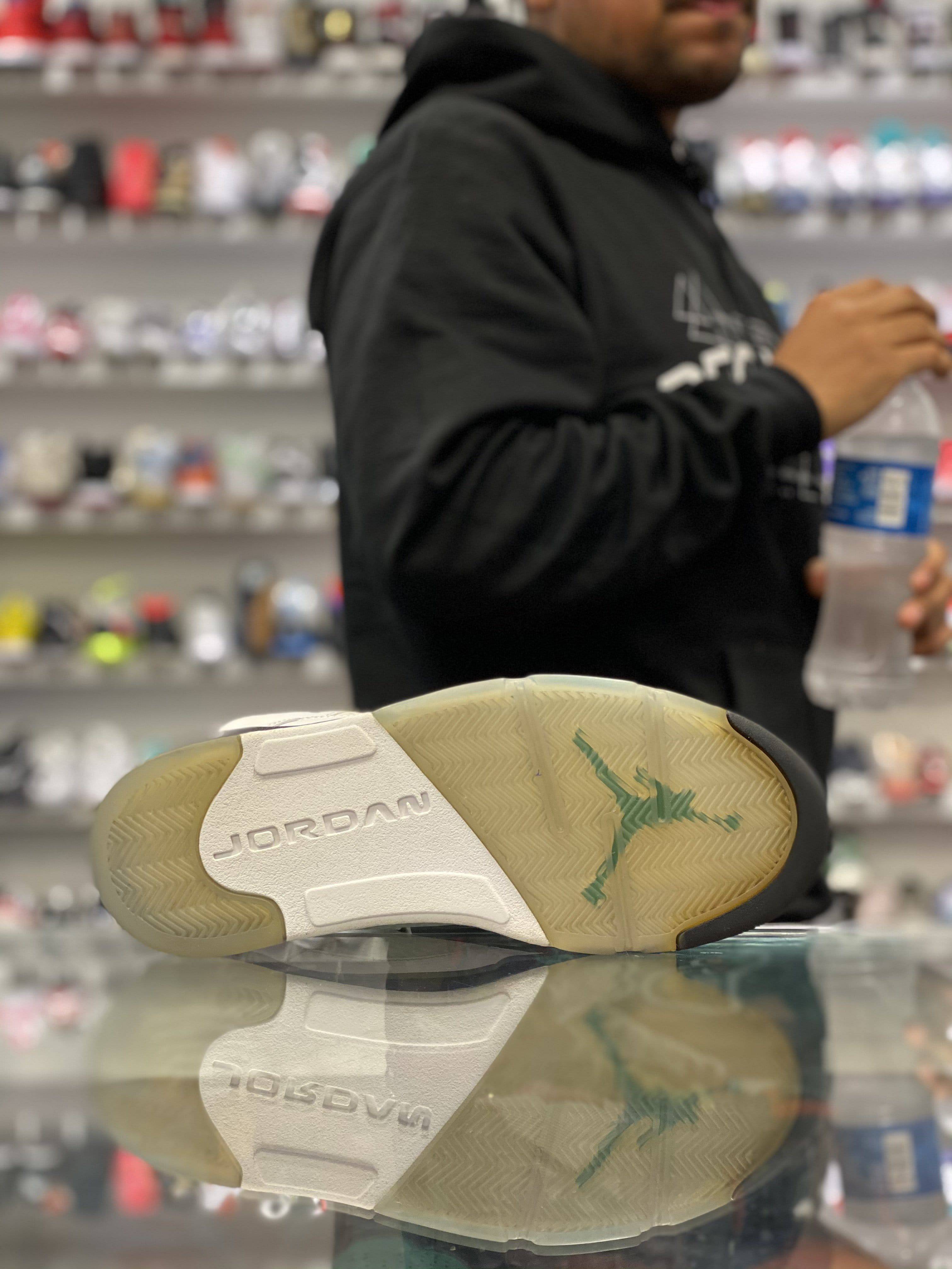 Air Jordan 5 Retro “Grape”