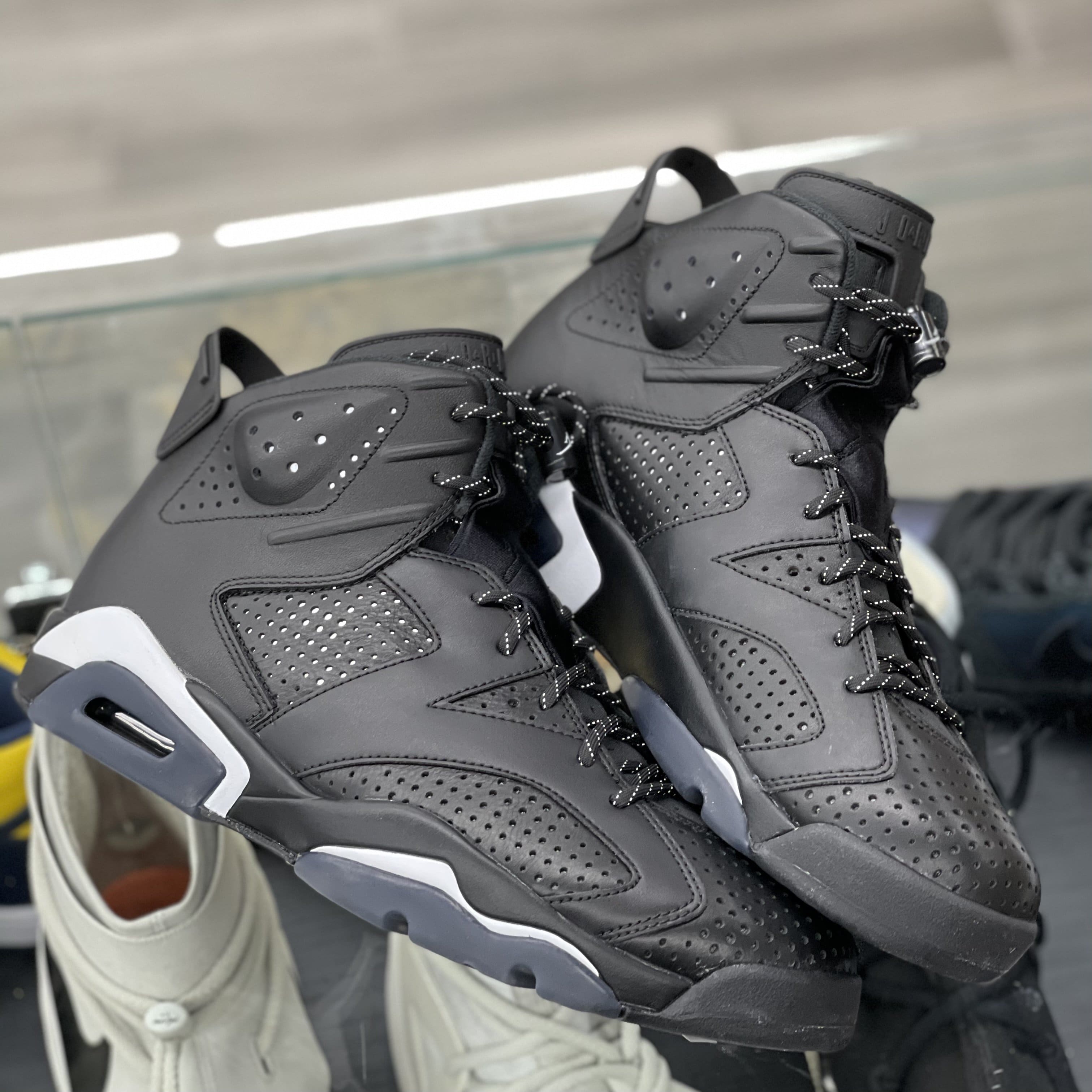 Air Jordan 6 Retro “Black Cat”
