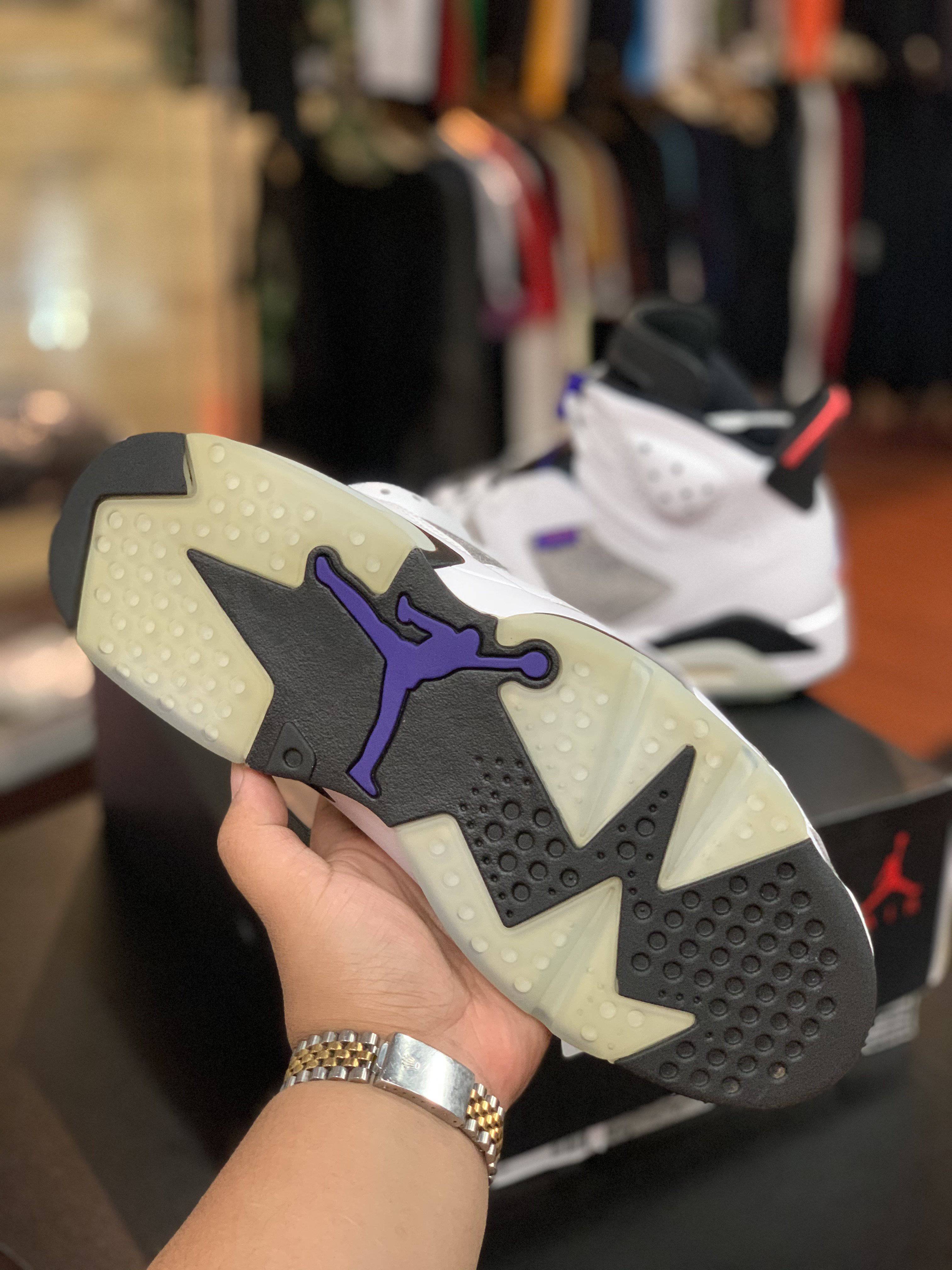 Air Jordan 6 Retro “Flight Nostalgia”