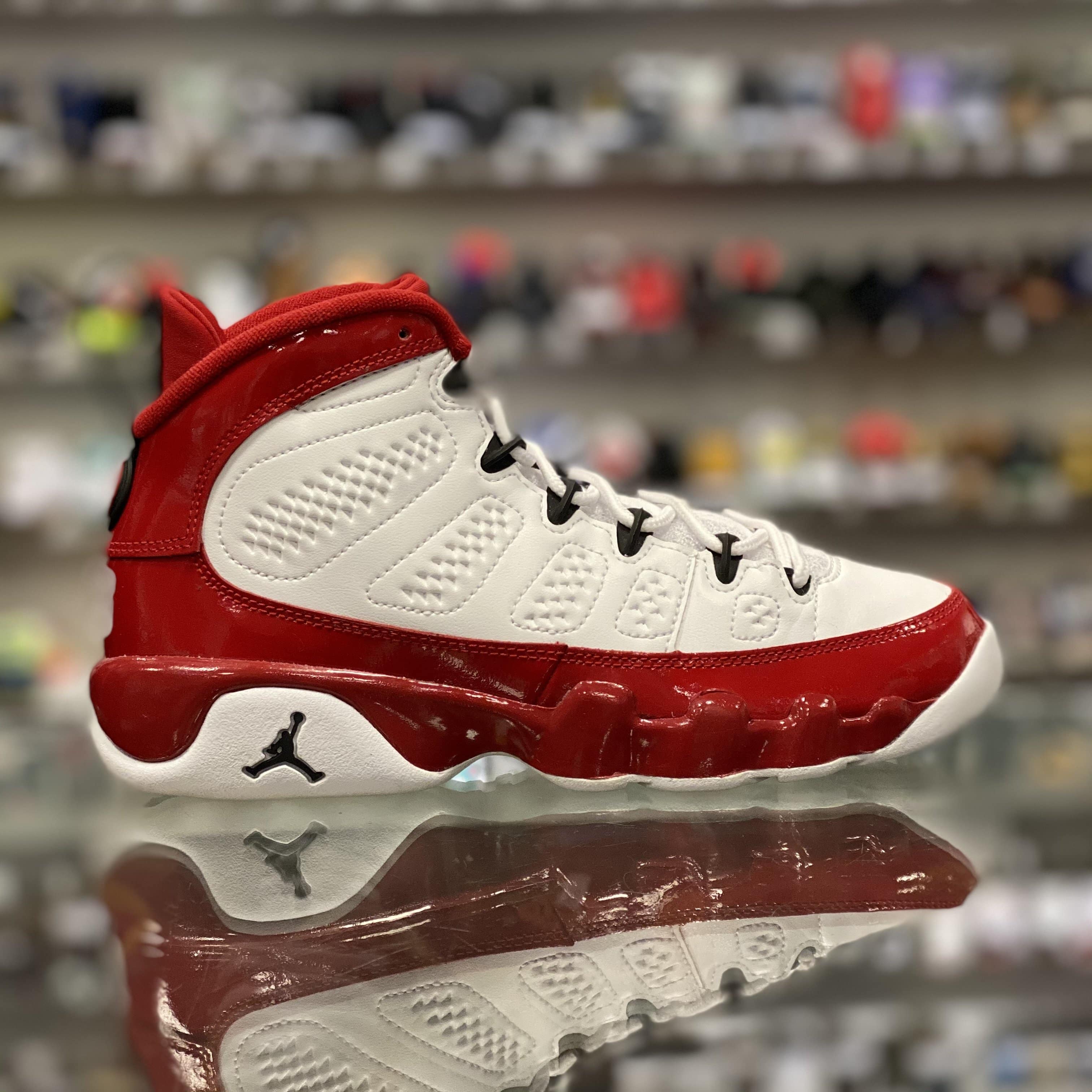 Air Jordan 9 Retro “White Gym Red”