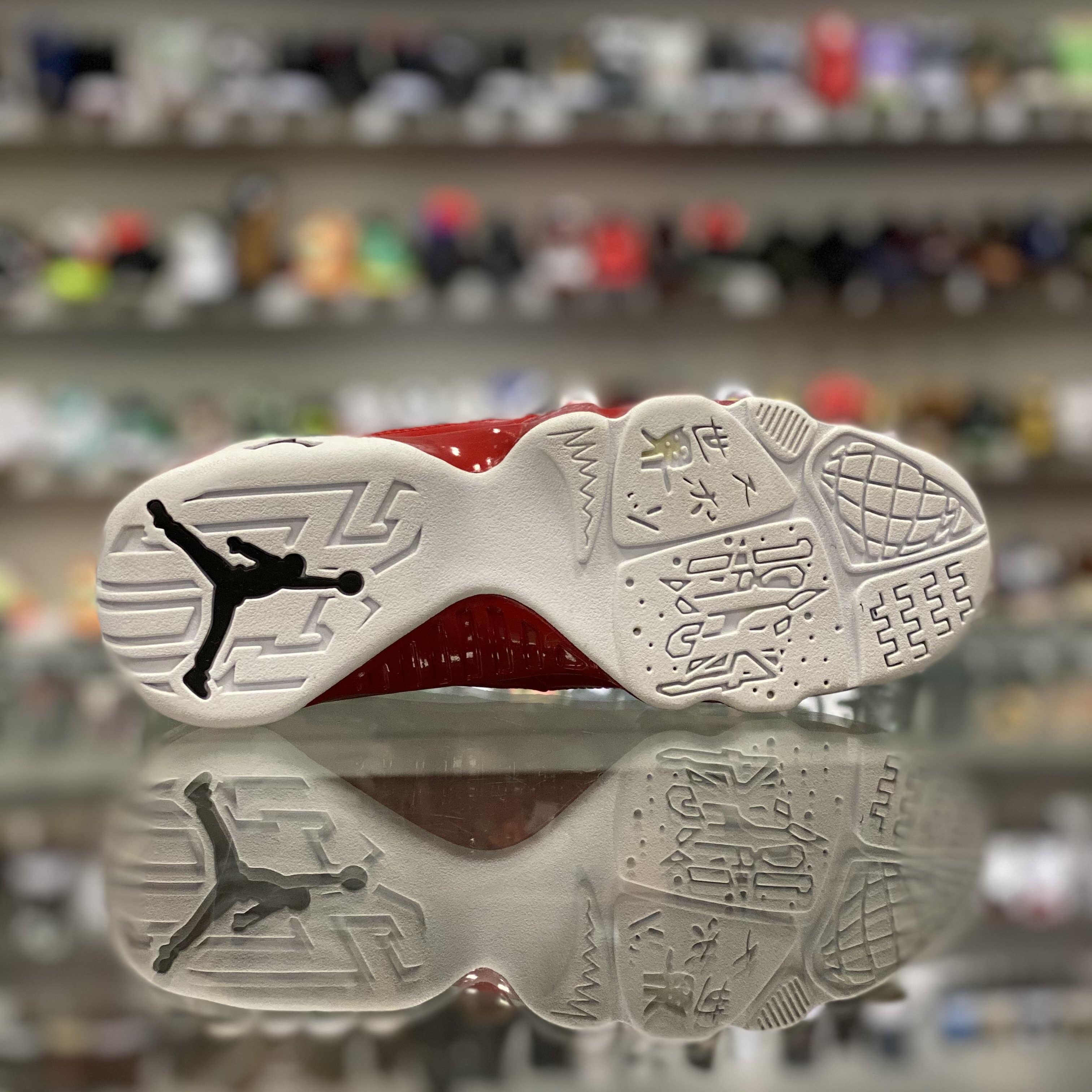 Air Jordan 9 Retro “White Gym Red”