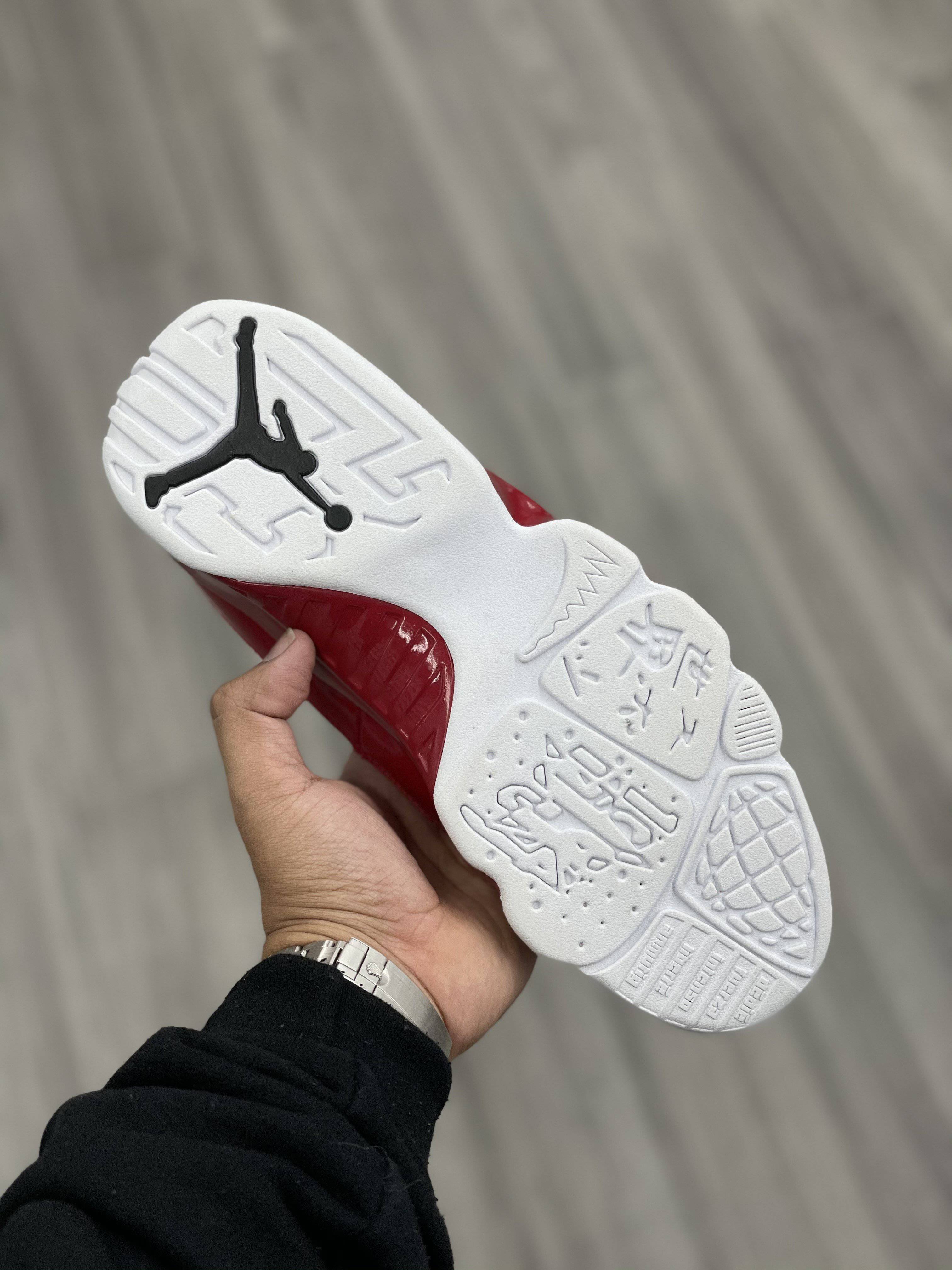 Air Jordan 9 Retro “White Gym Red”