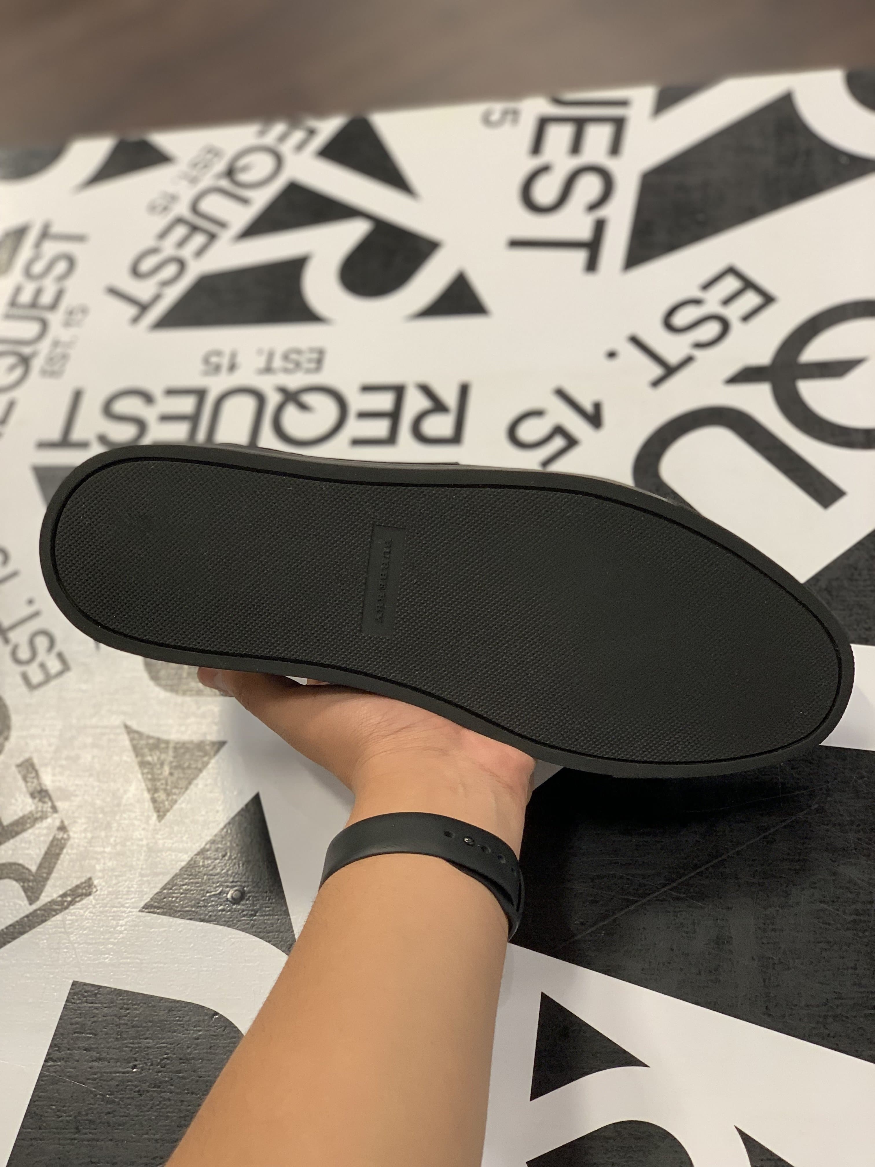 Burberry Low Top “Black”