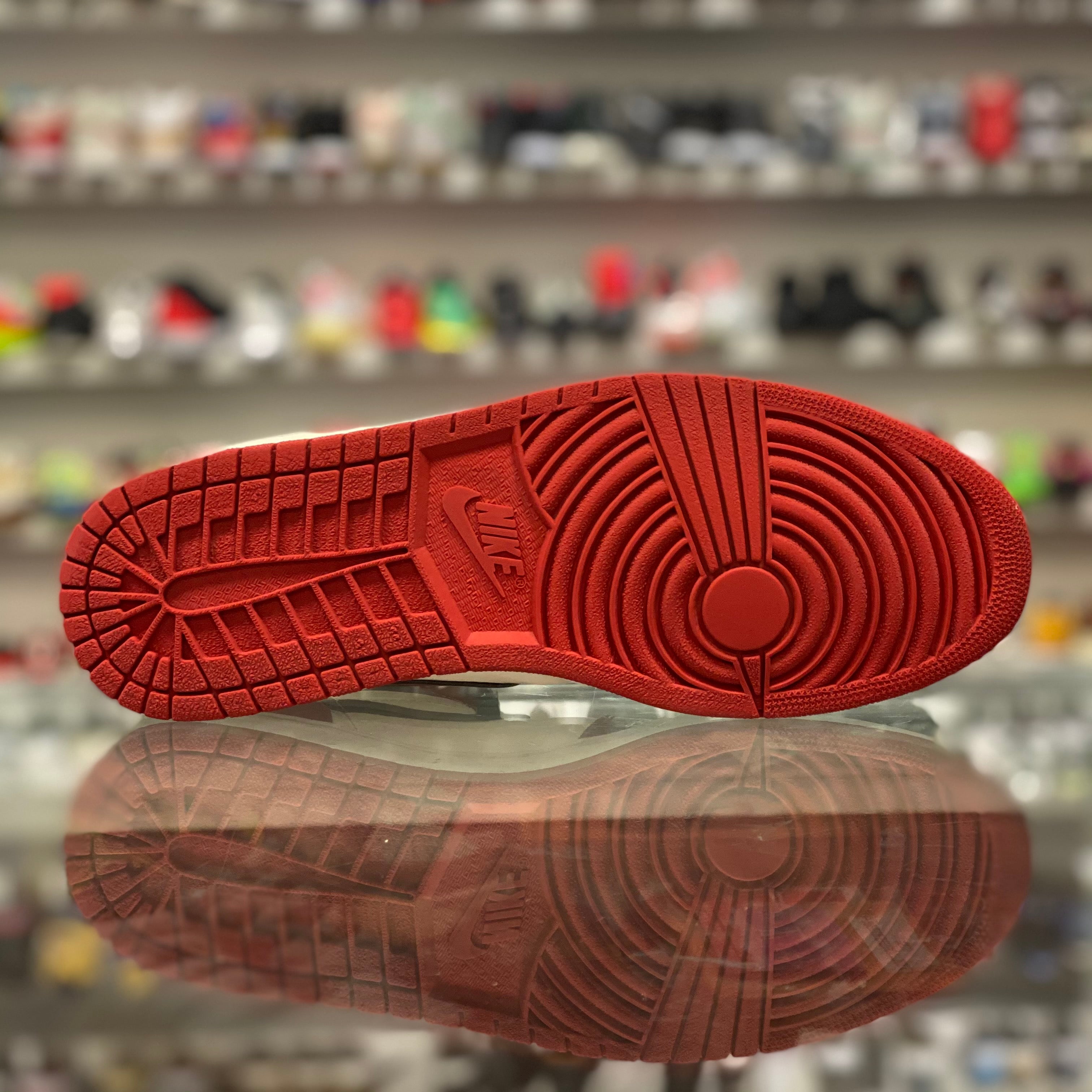 Air Jordan 1 Retro “Patent Chicago Bulls”