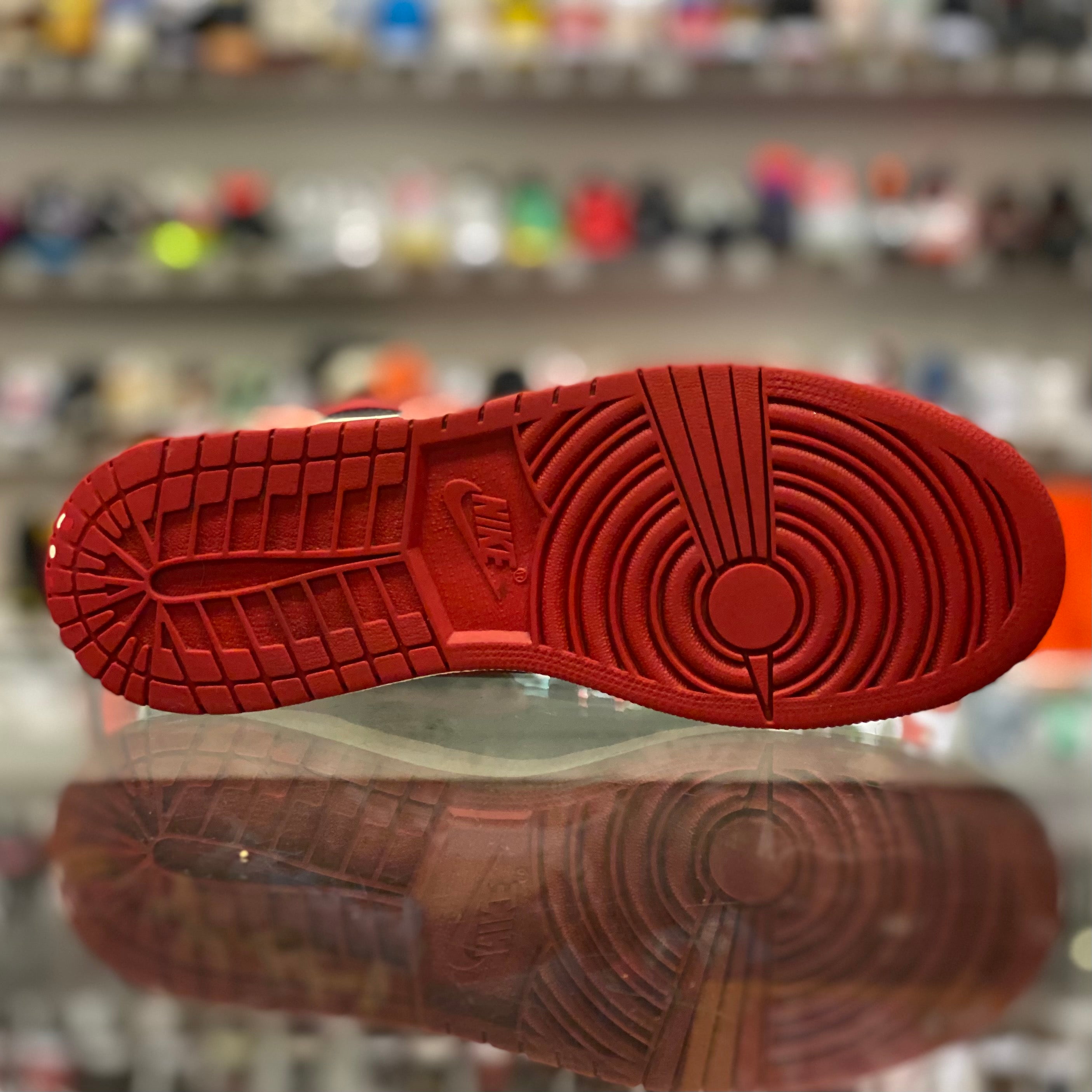 Air Jordan Retro 1 “2013 Bred”