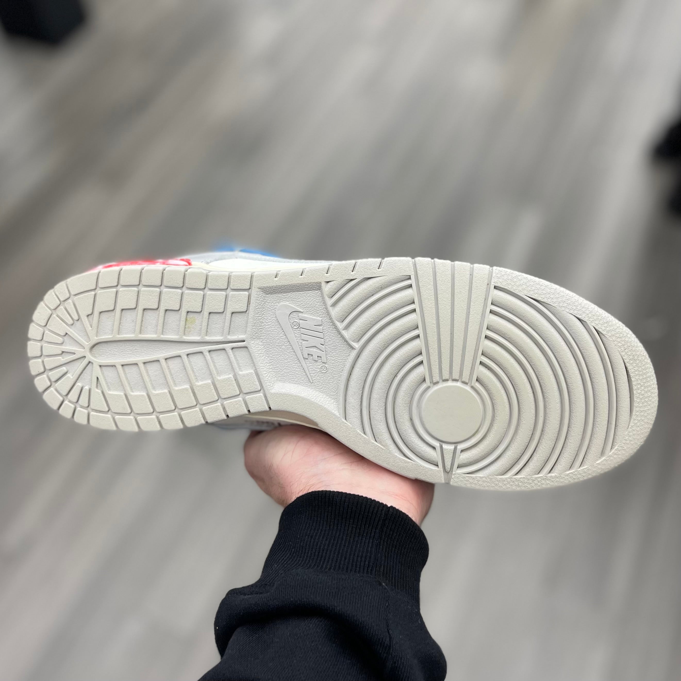 Nike Dunk Low “Off White Lot 5”