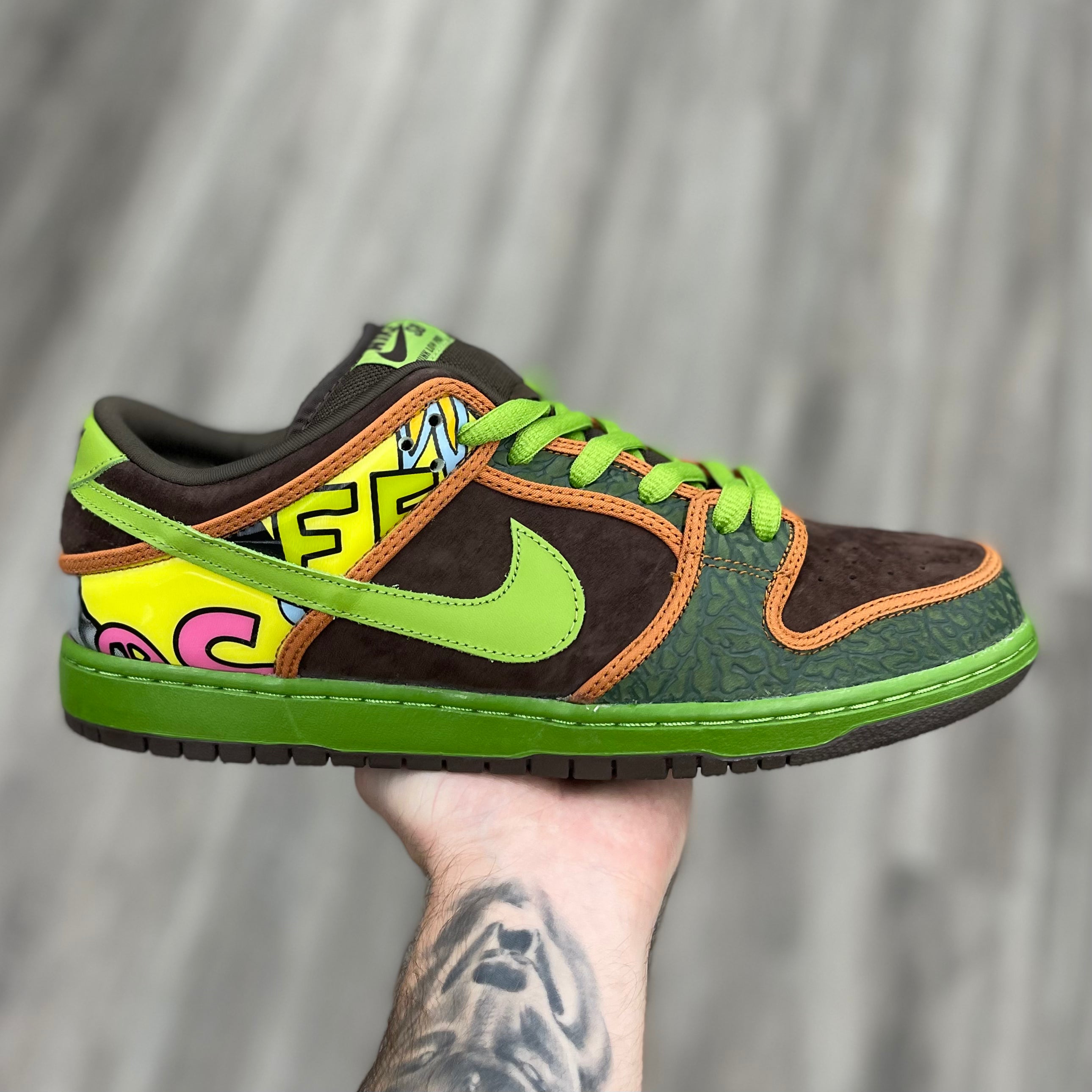 Nike SB Dunk Low “De La Soul”