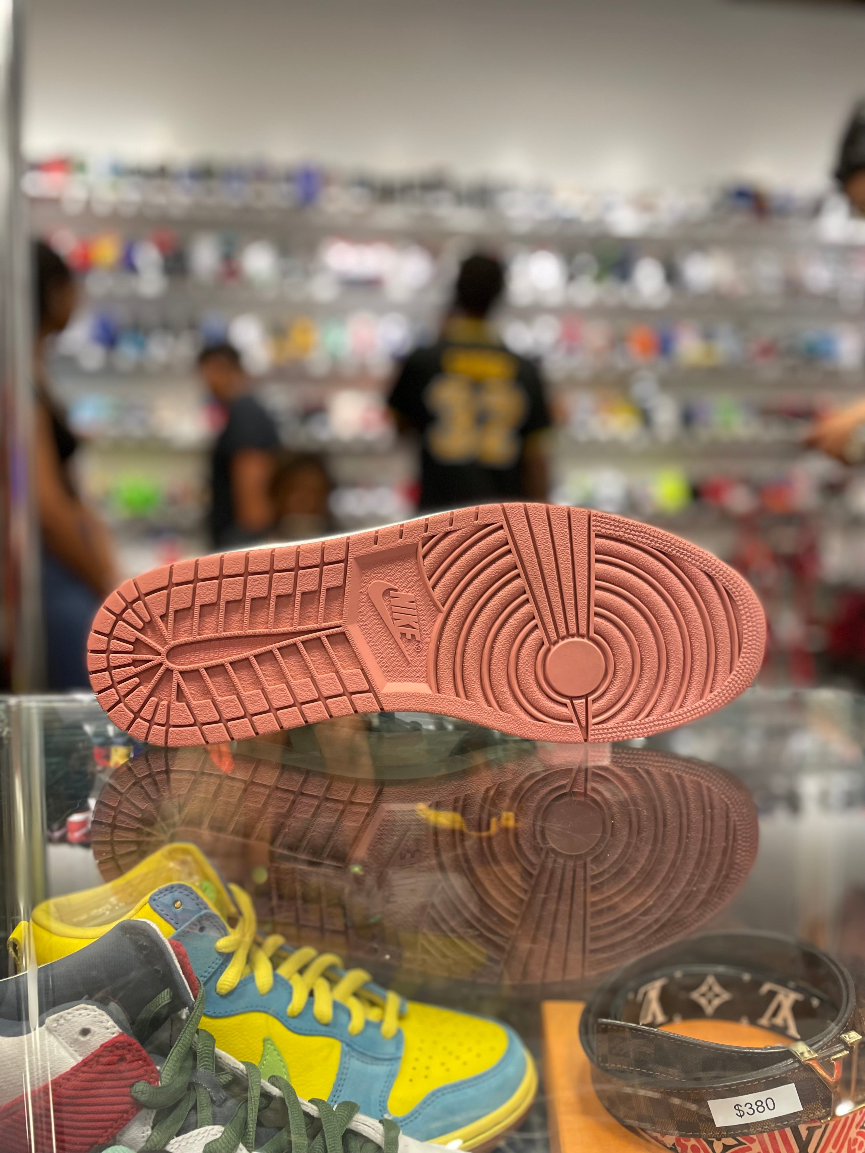 Air Jordan 1 Retro High “Rust Pink”