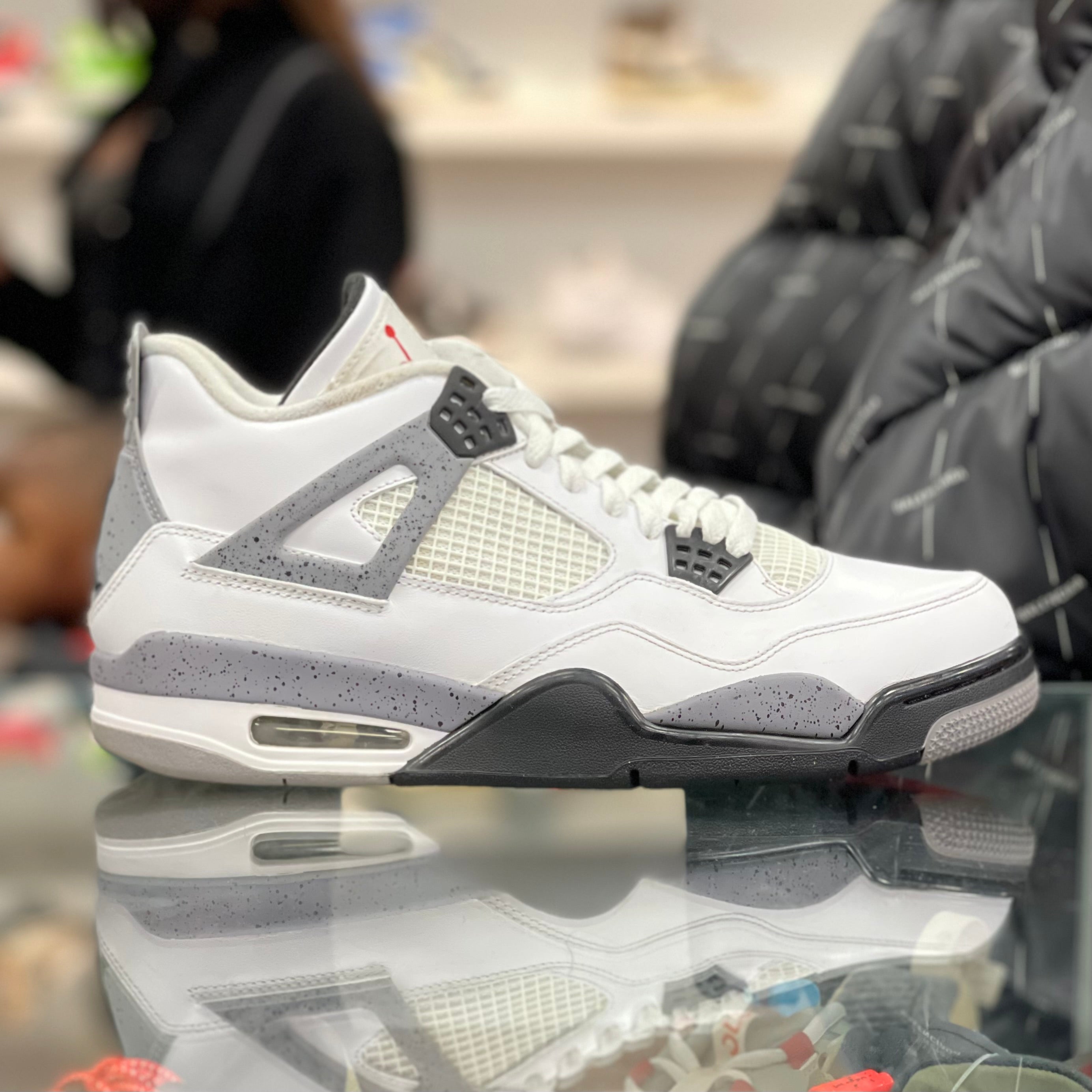 Air Jordan 4 Retro “White Cement 2012”