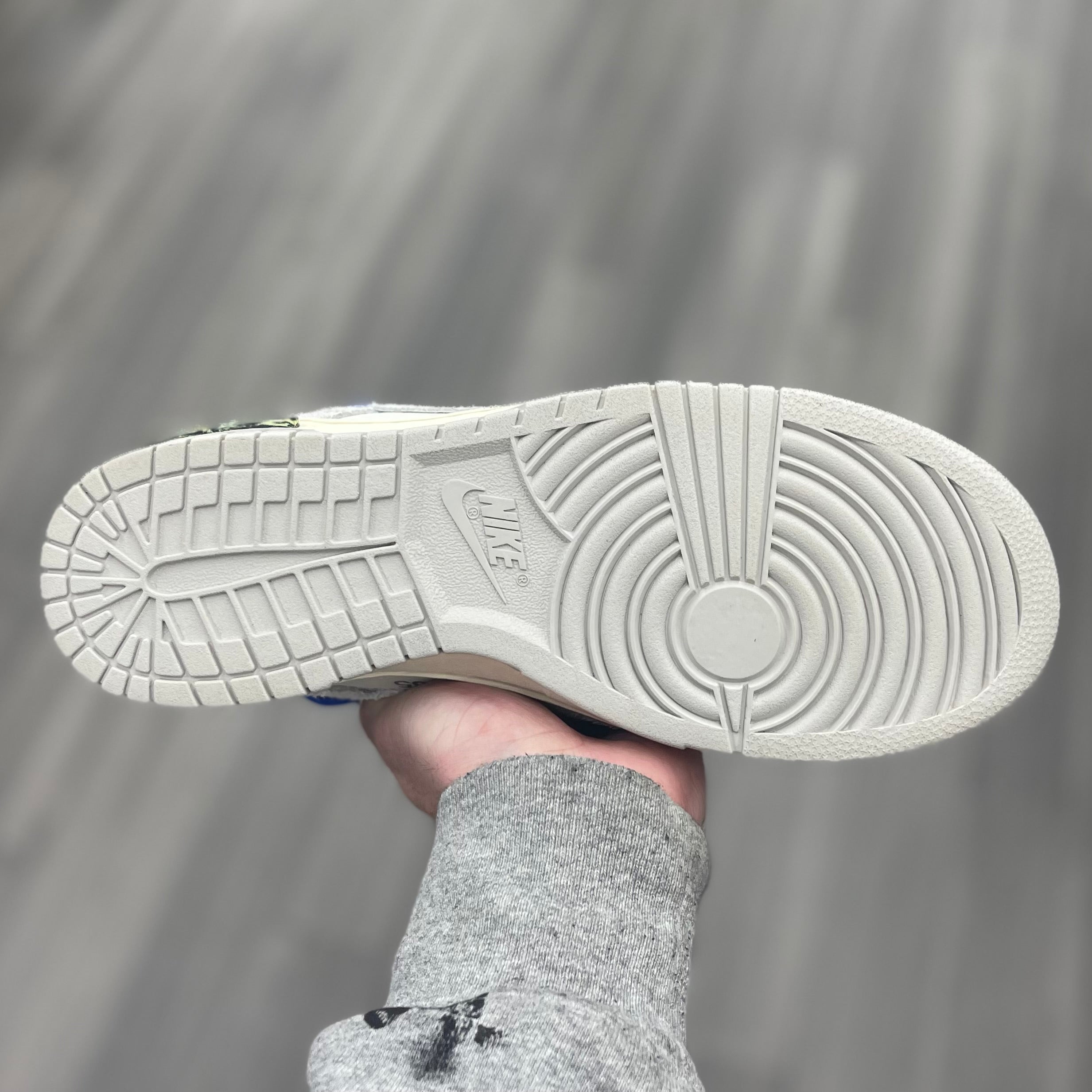 Nike Dunk Low “Off White Lot 32”