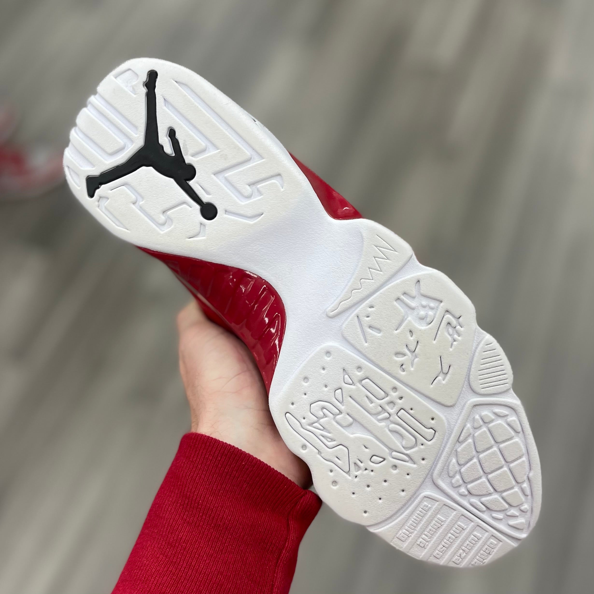 Air Jordan 9 Retro “White Gym Red”