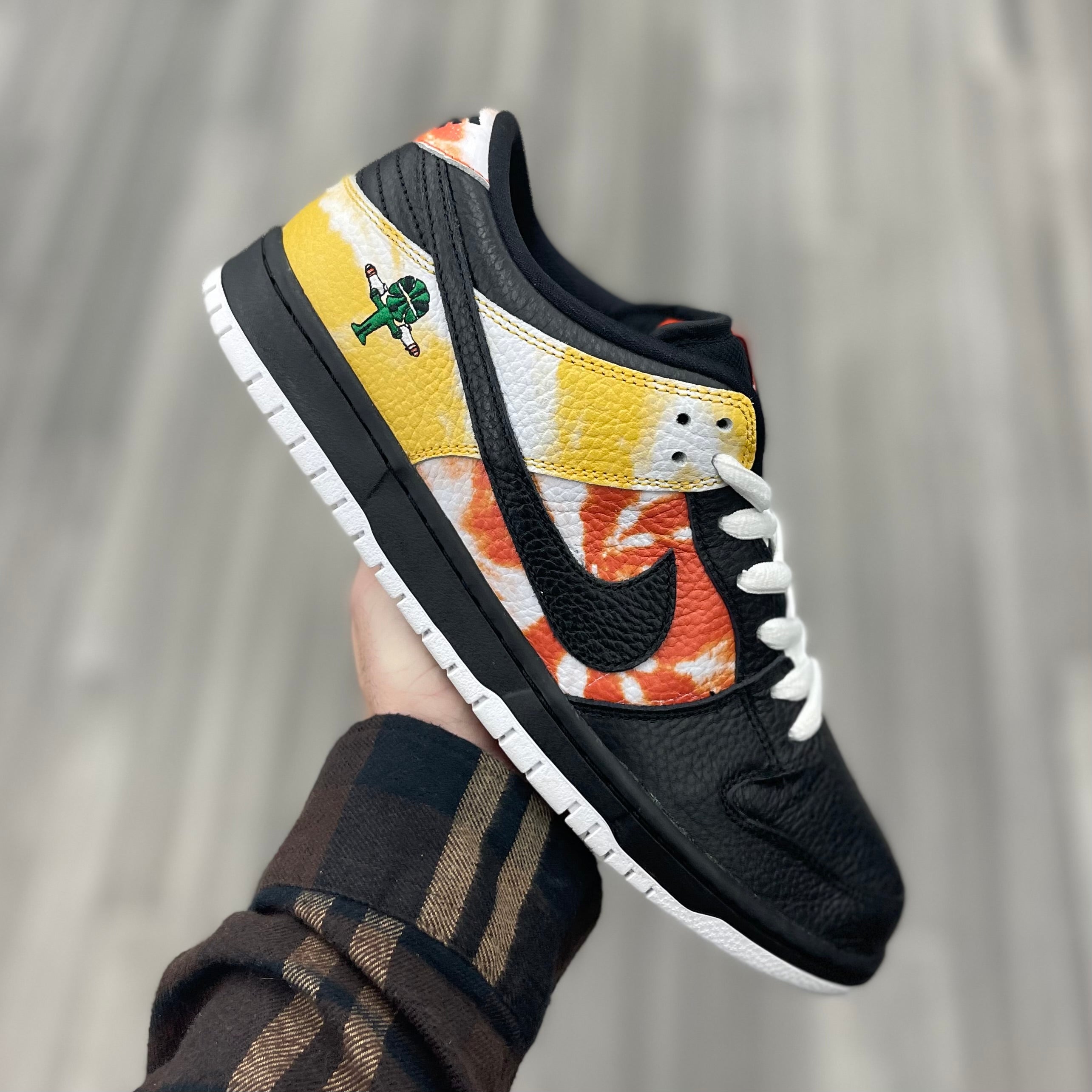 Nike Sb Dunk Low Ray Gun “Tie-Dye Black”