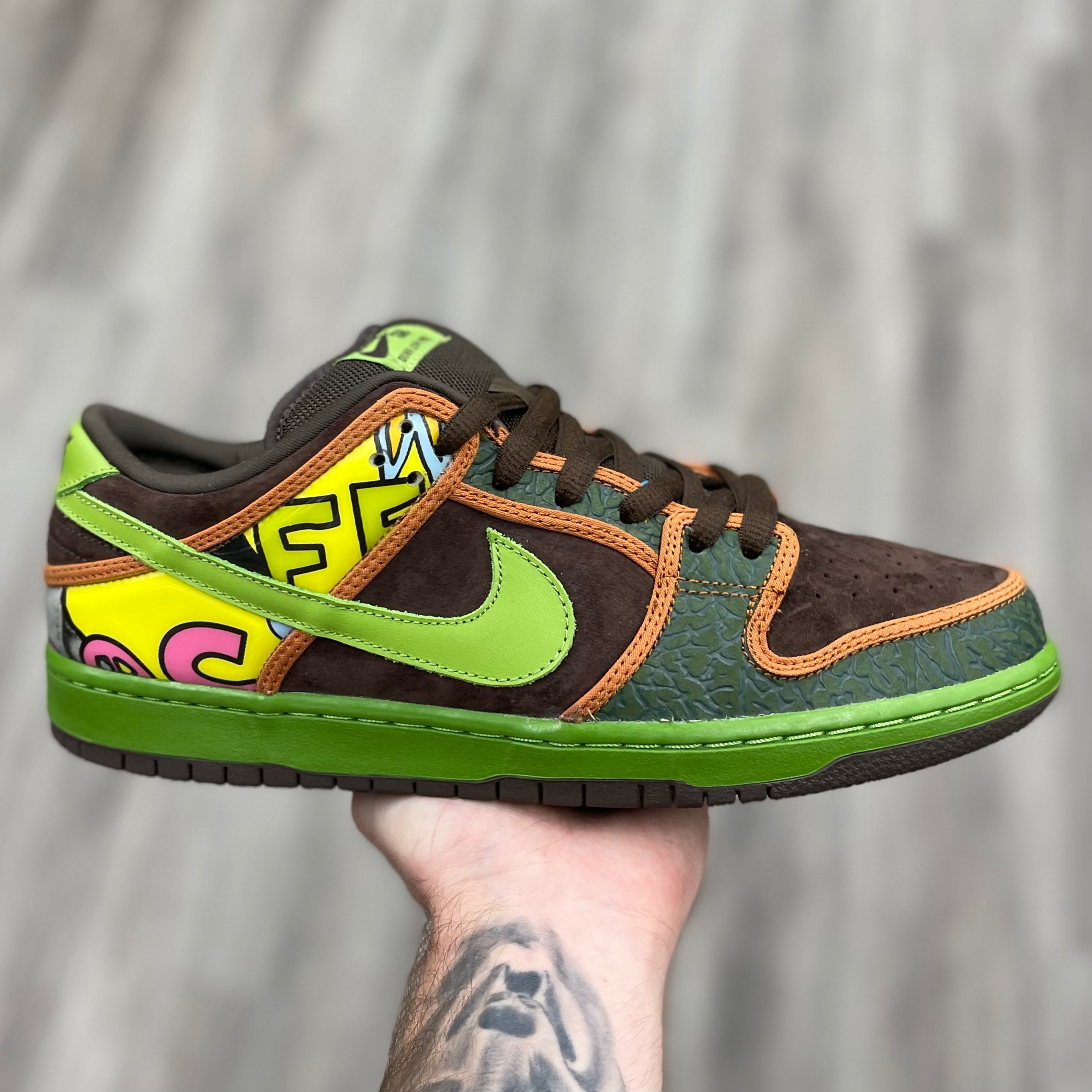 Nike SB Dunk Low “De La Soul”