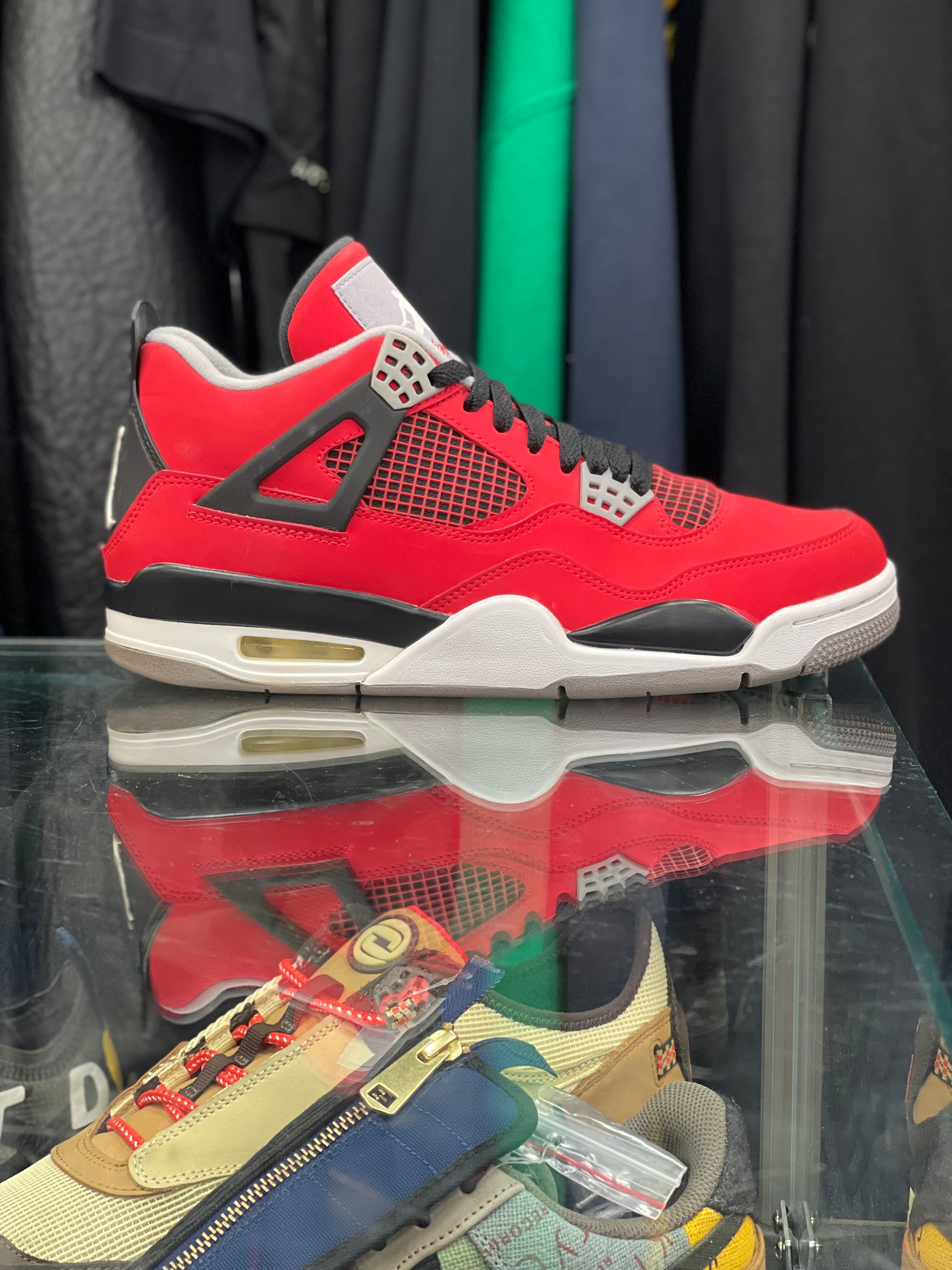 Air Jordan 4 Retro “Toro”