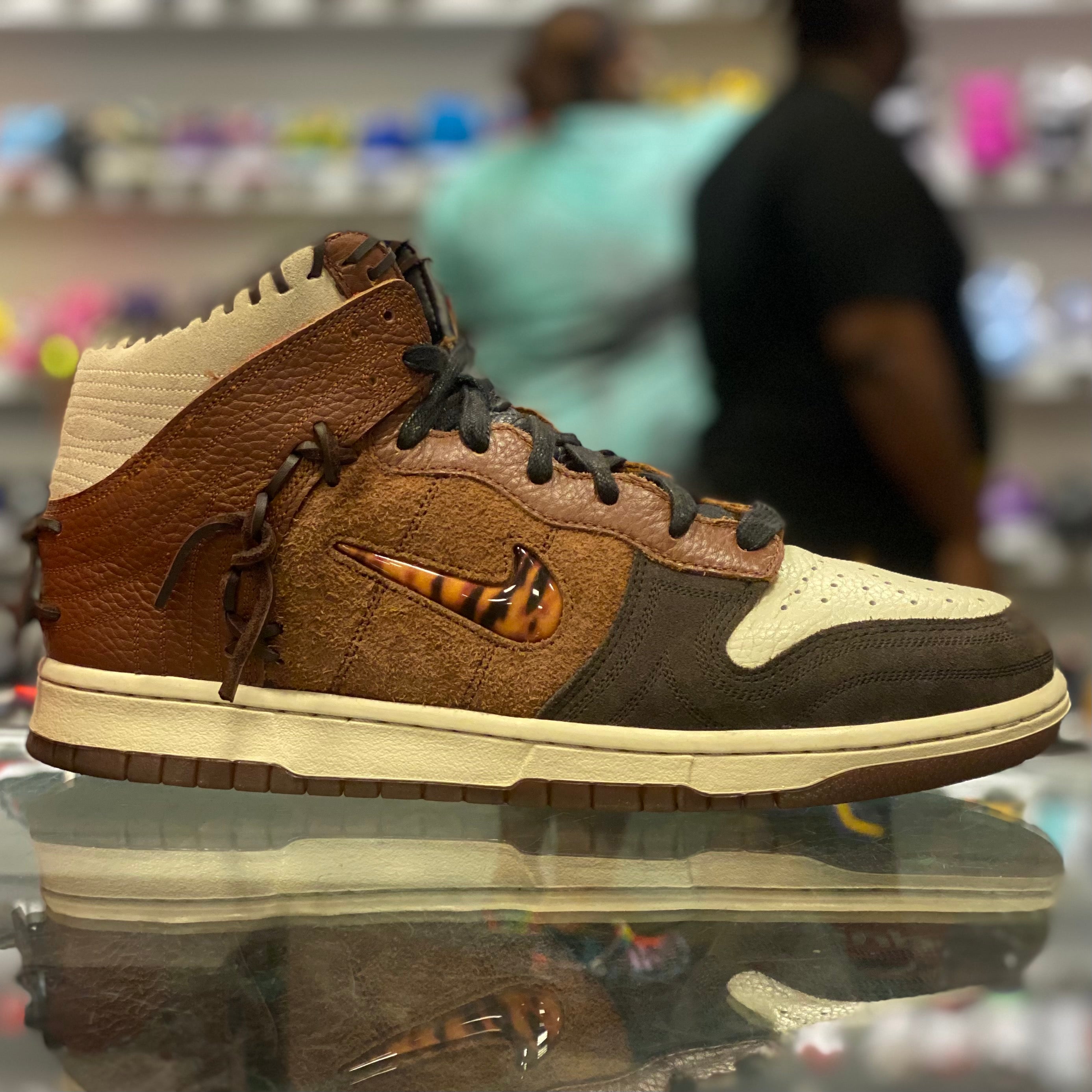 Nike Dunk High Bodega “Legend Fauna Brown”