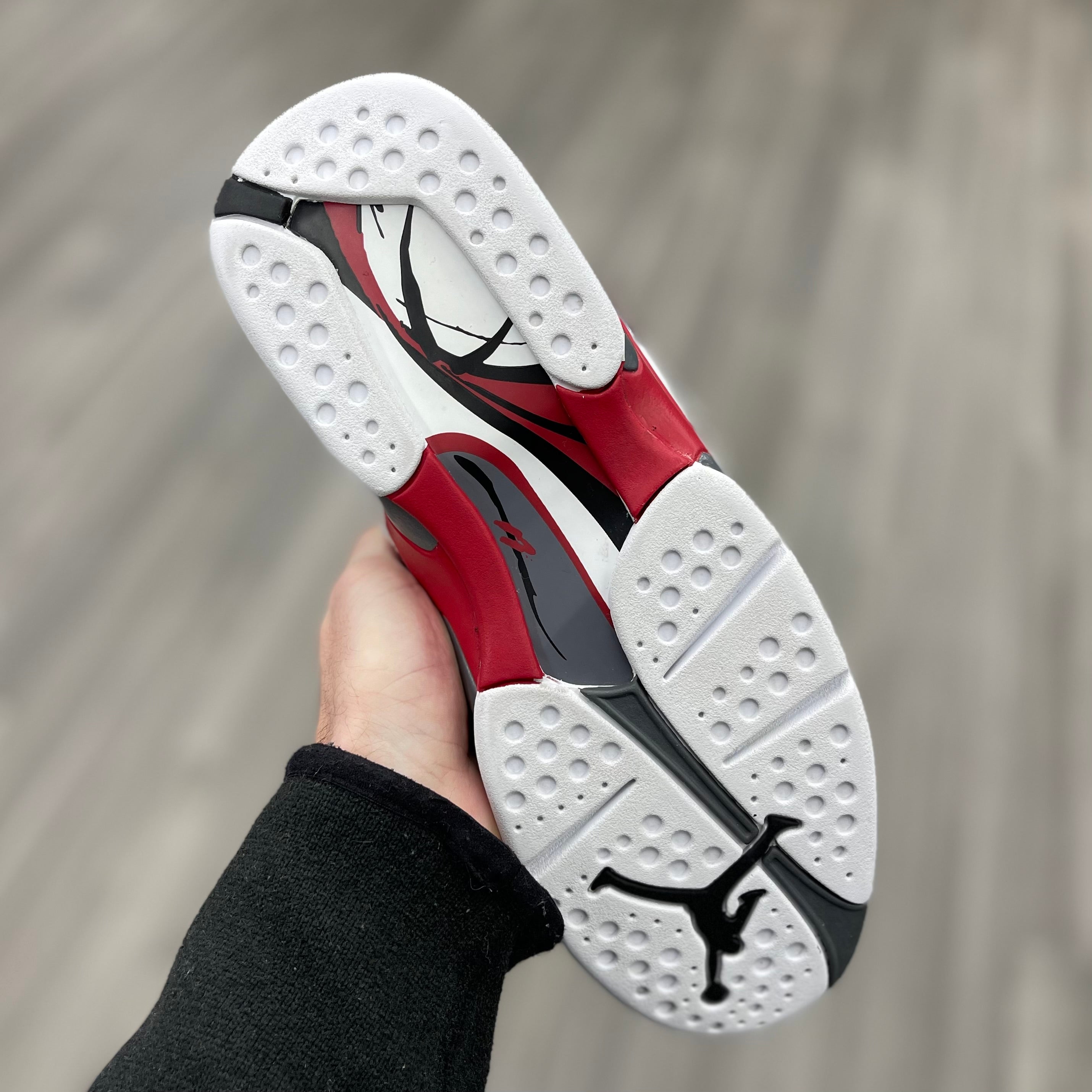 Air Jordan 8 Retro “Bugs Bunny”