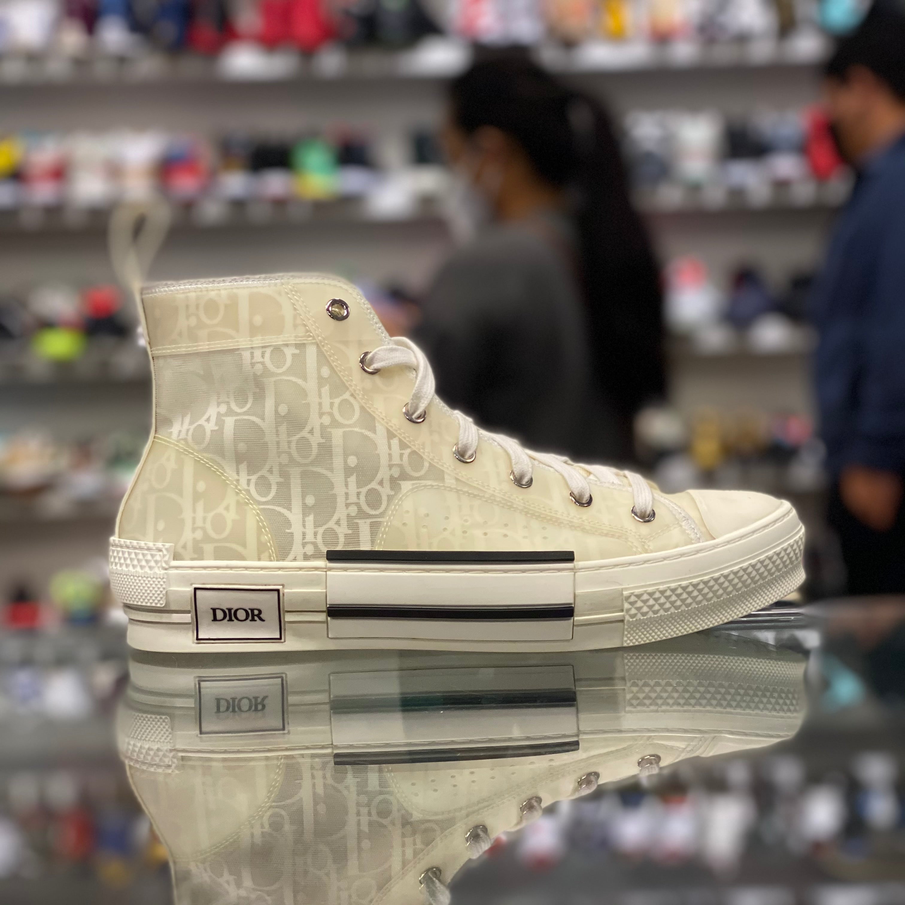 Dior B23 “Oblique White”