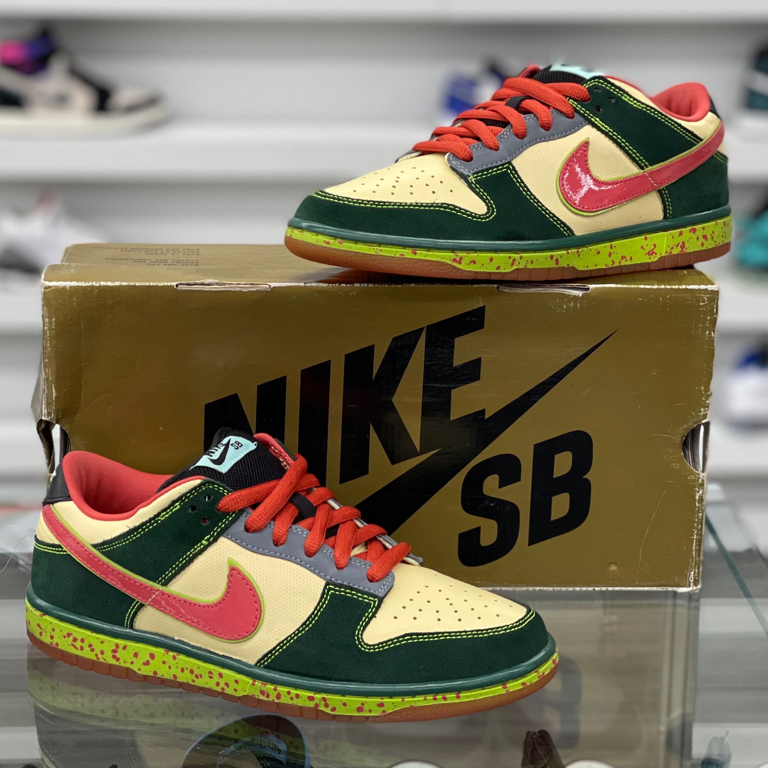 Nike Dunk Low SB “Mosquito”