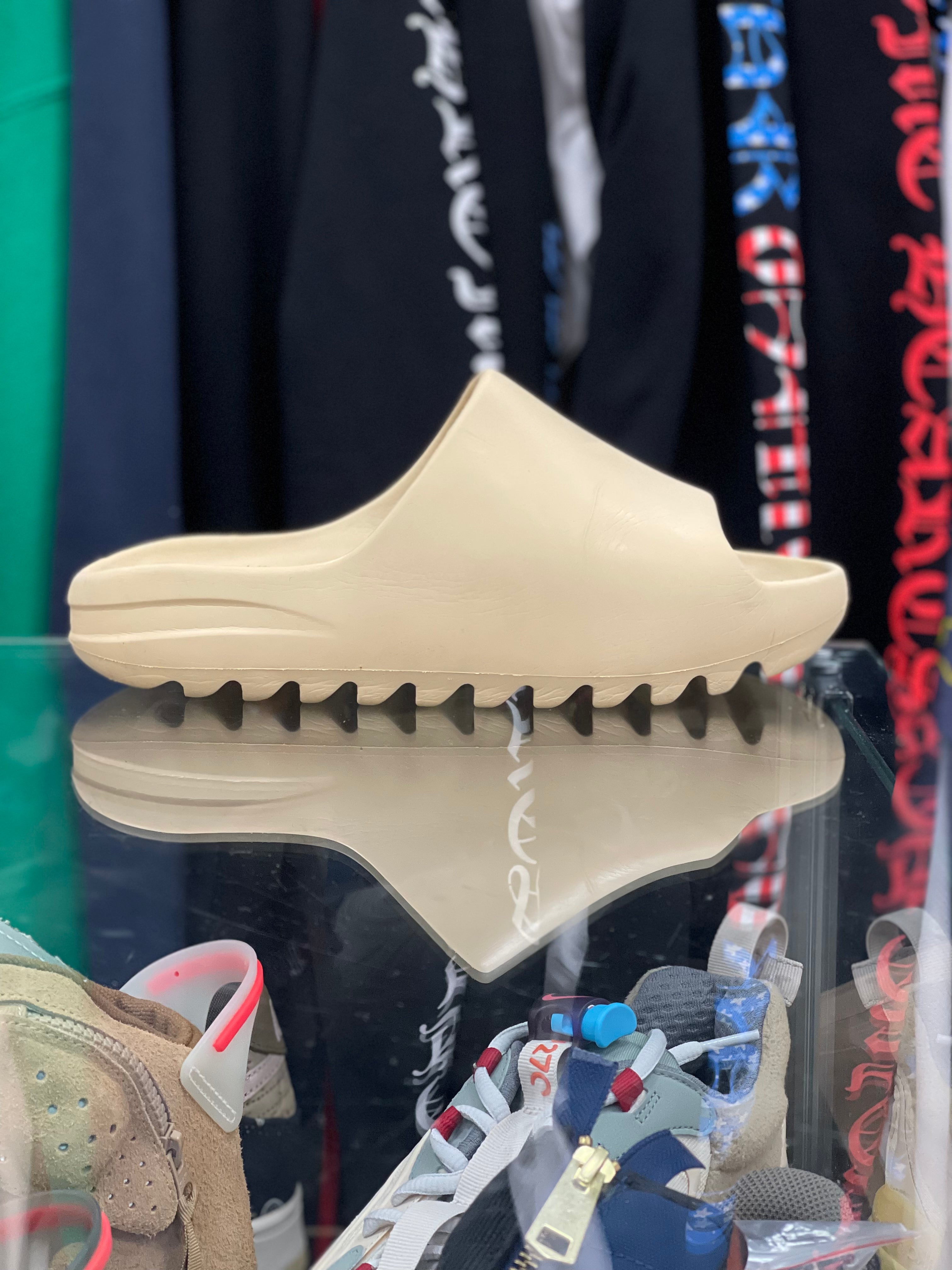 Yeezy Slide “Desert Sand”