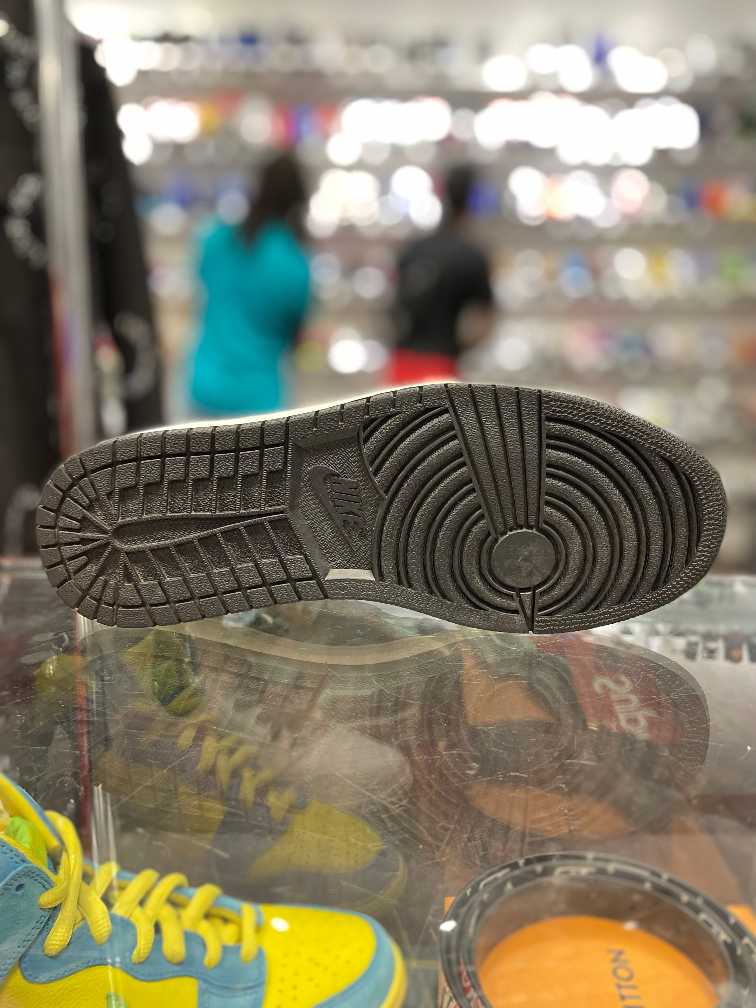 Air Jordan Retro 1 “Shadow 2013”