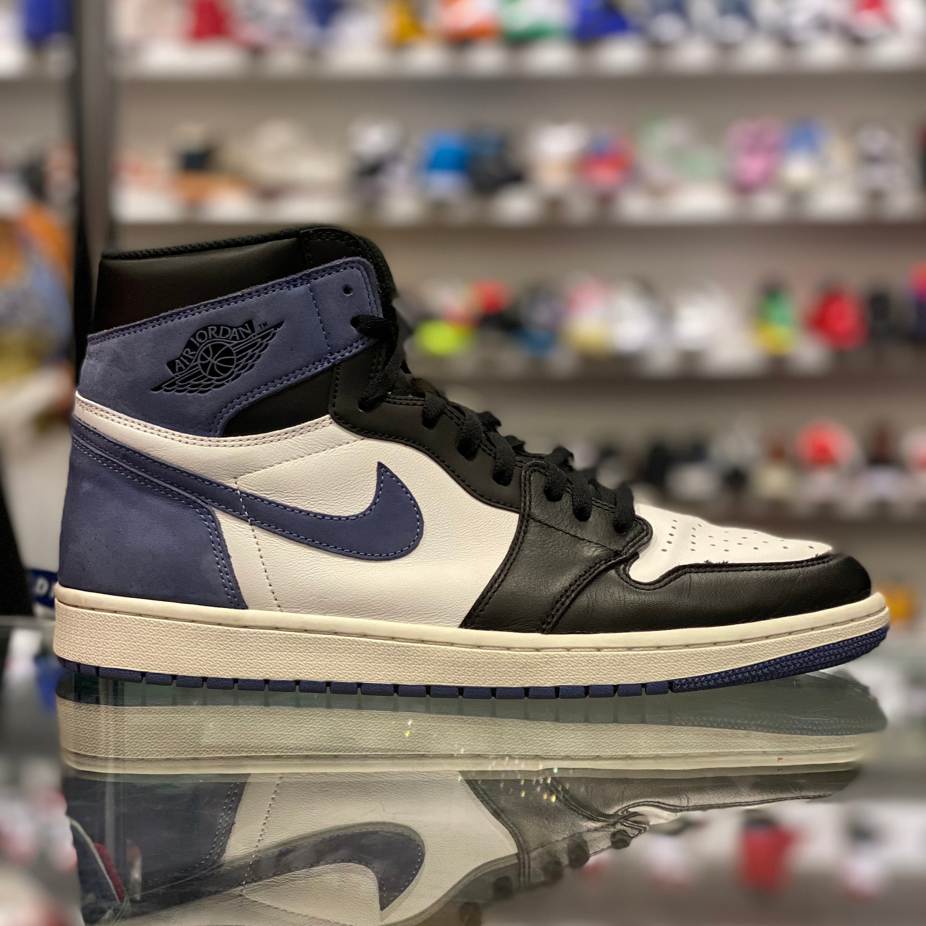 Air Jordan Retro 1 “Blue Moon”