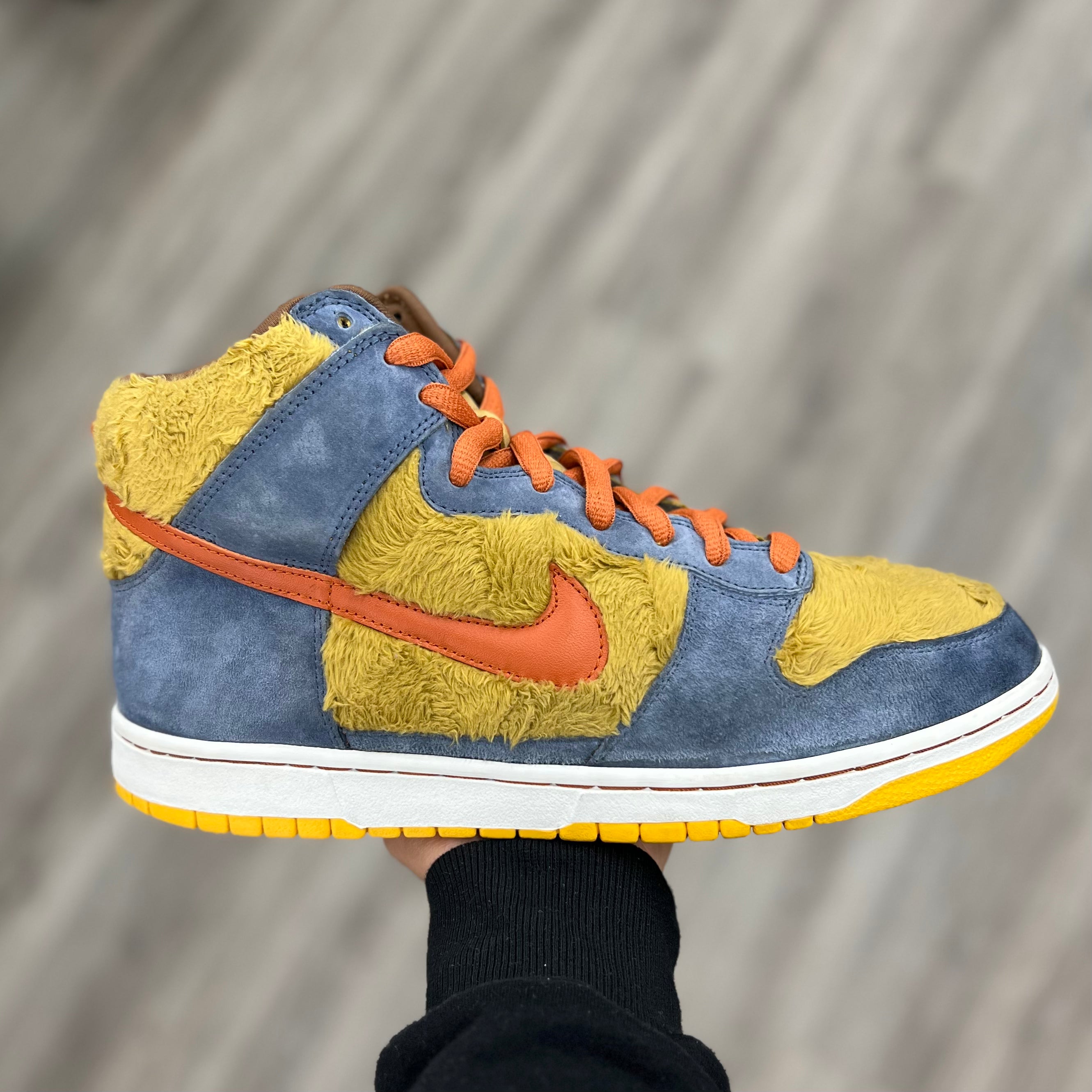 Nike SB Dunk High “Papa Bear”