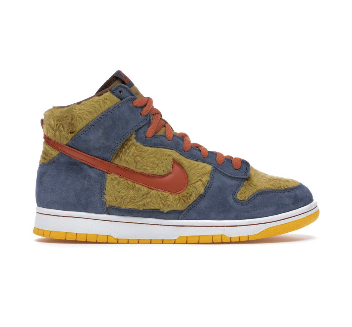Nike SB Dunk High “Papa Bear”