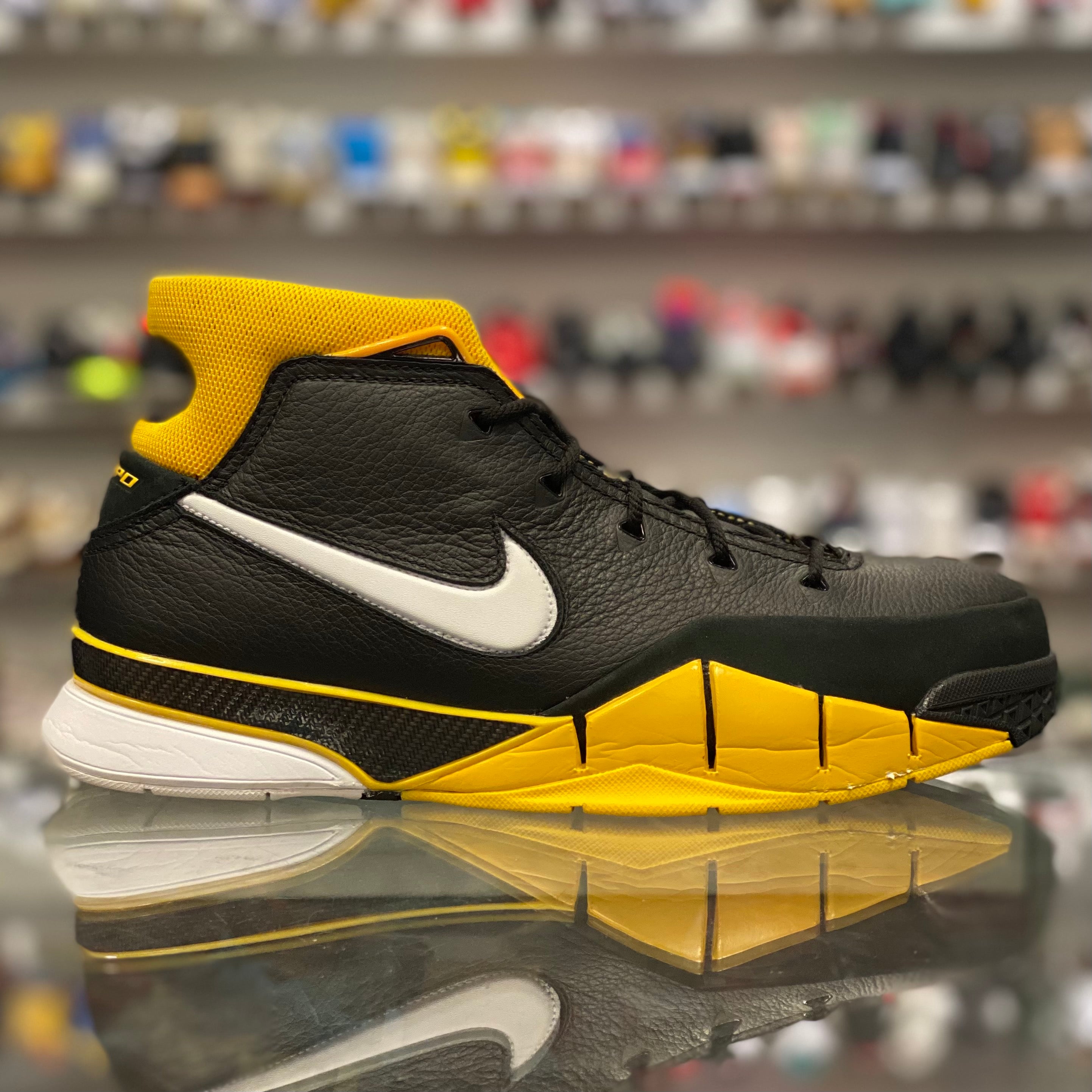 Nike Kobe 1 Protro “Black Maize”