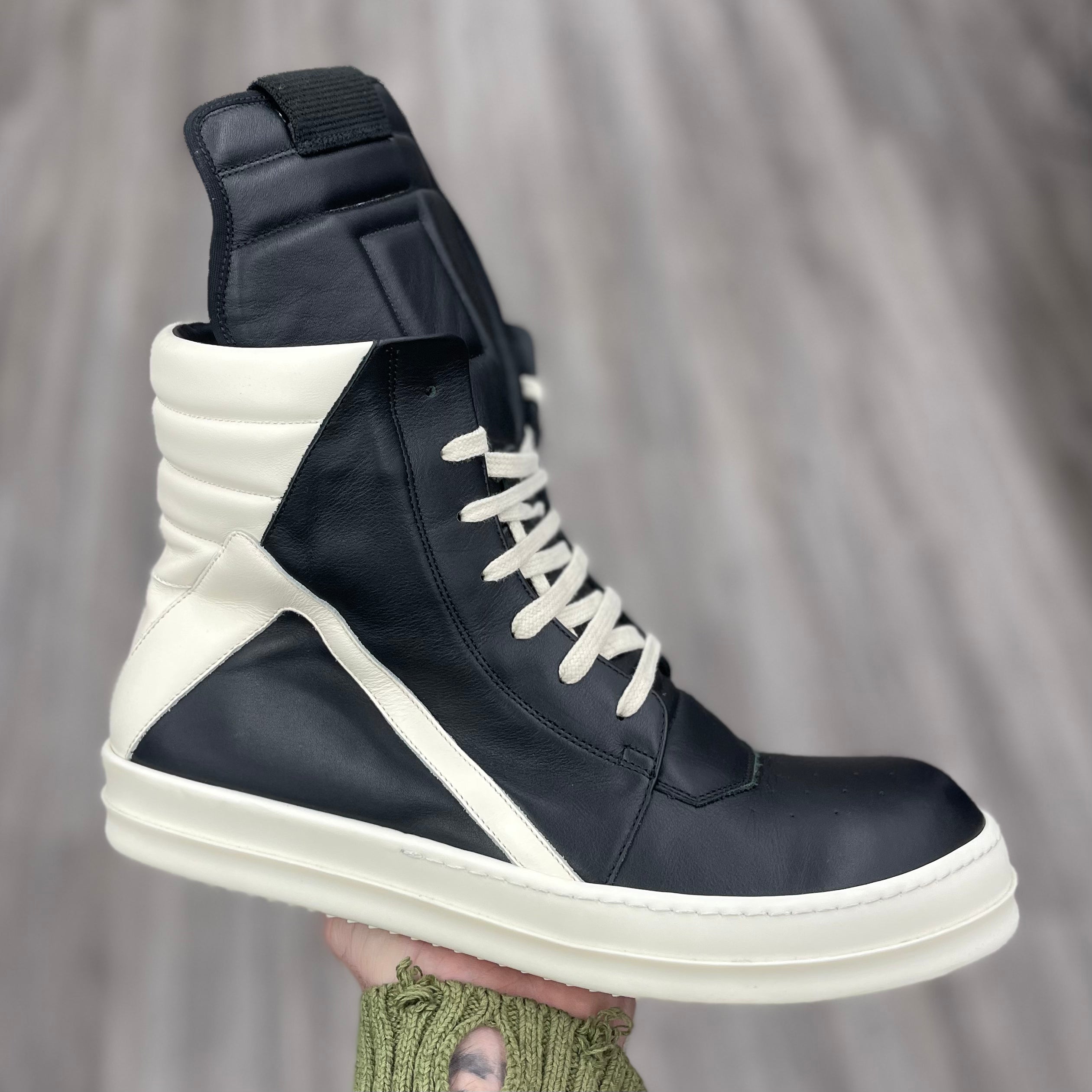 Rick Owens Strobe Geobasket High "Black Milk"