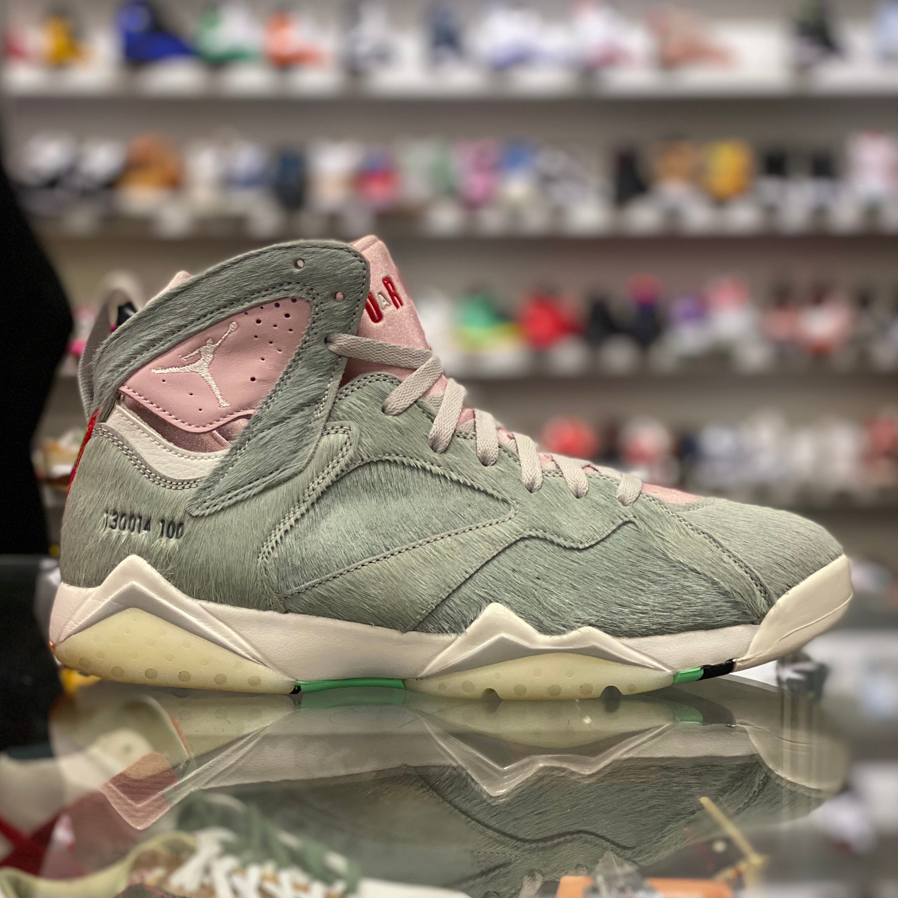 Air Jordan Retro 7 “Hare Neutral Grey”